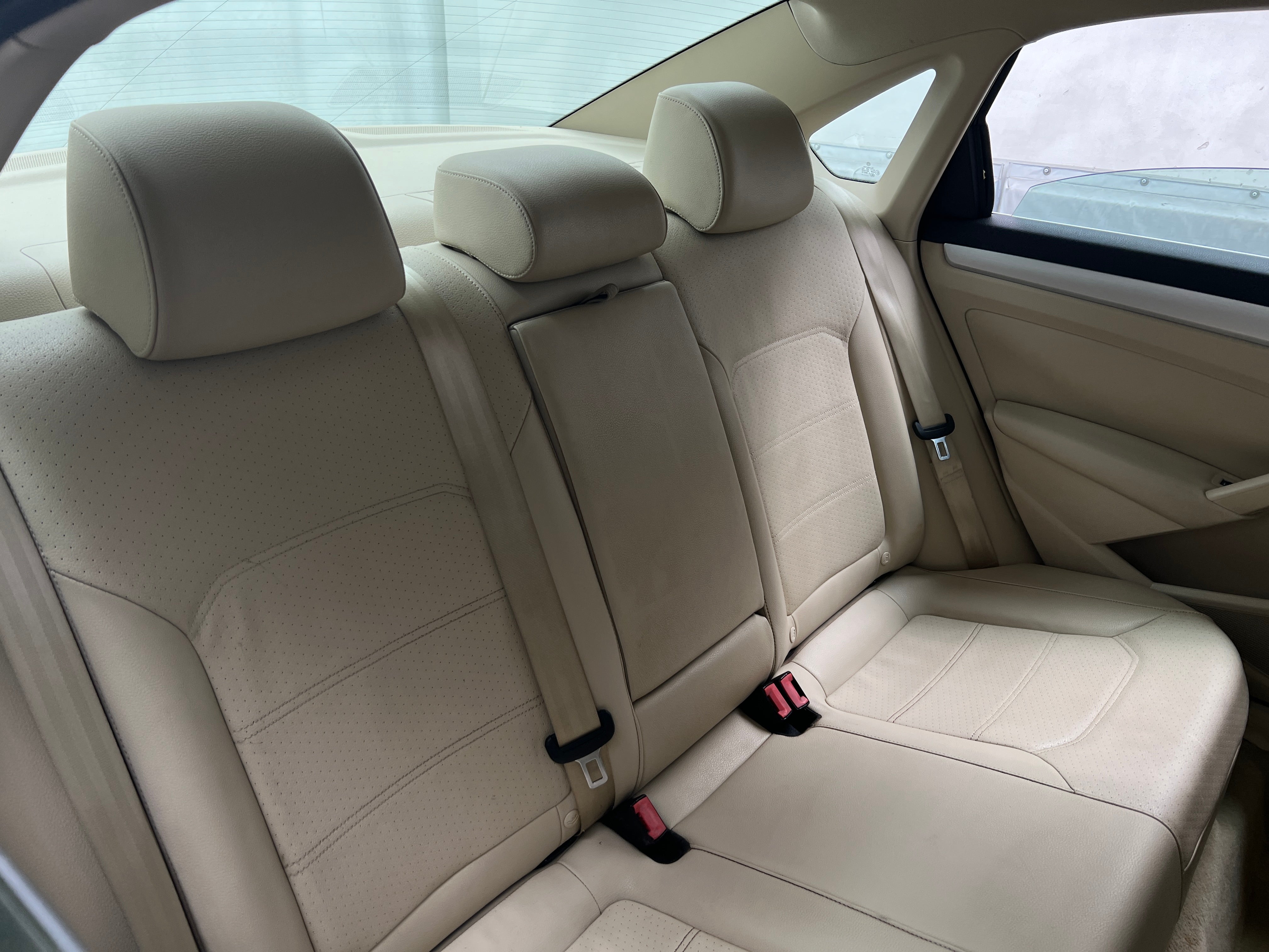 Thumbnail: 2013 Volkswagen Passat - 5
