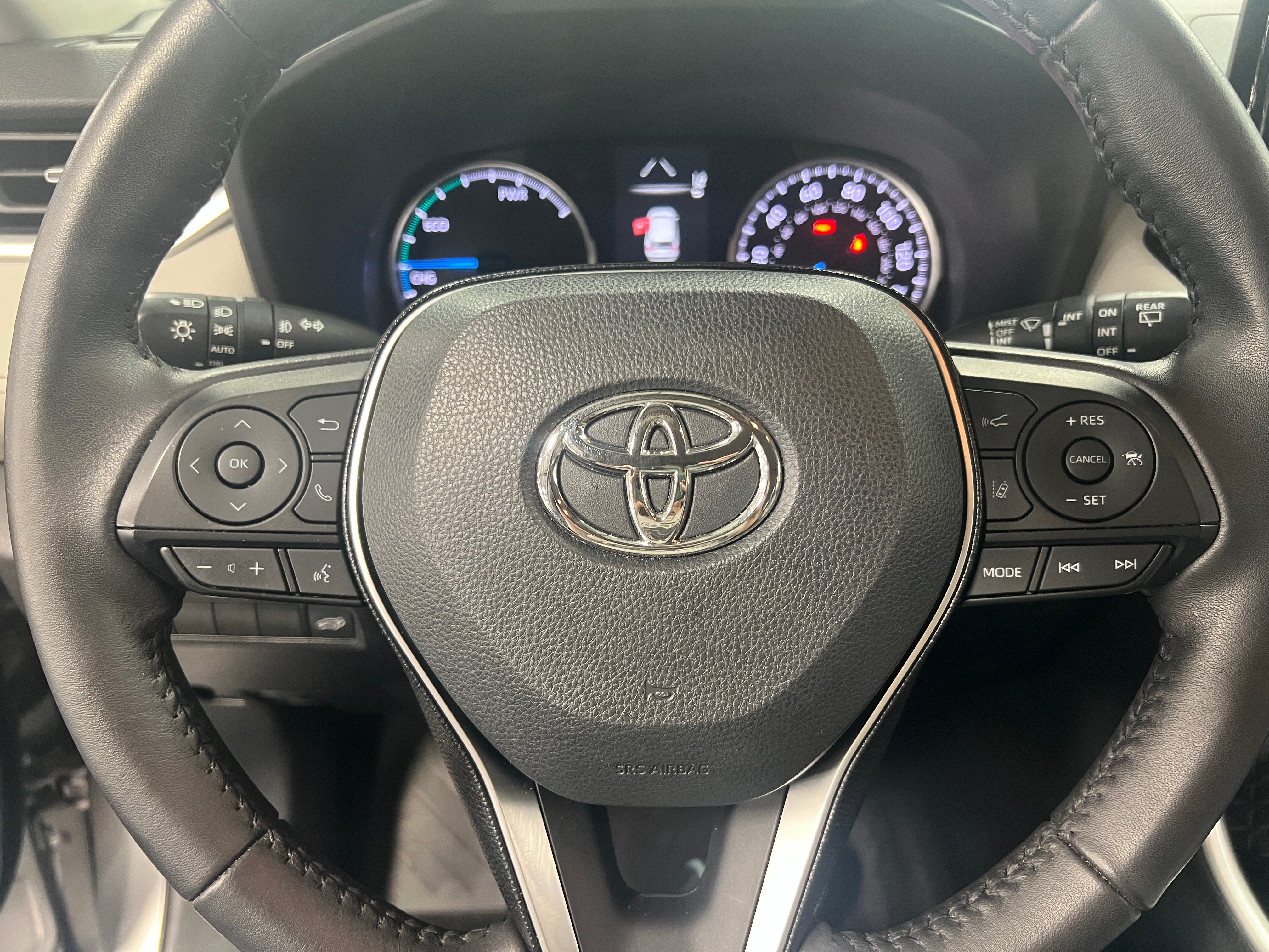 Thumbnail: 2021 Toyota RAV4 - 4