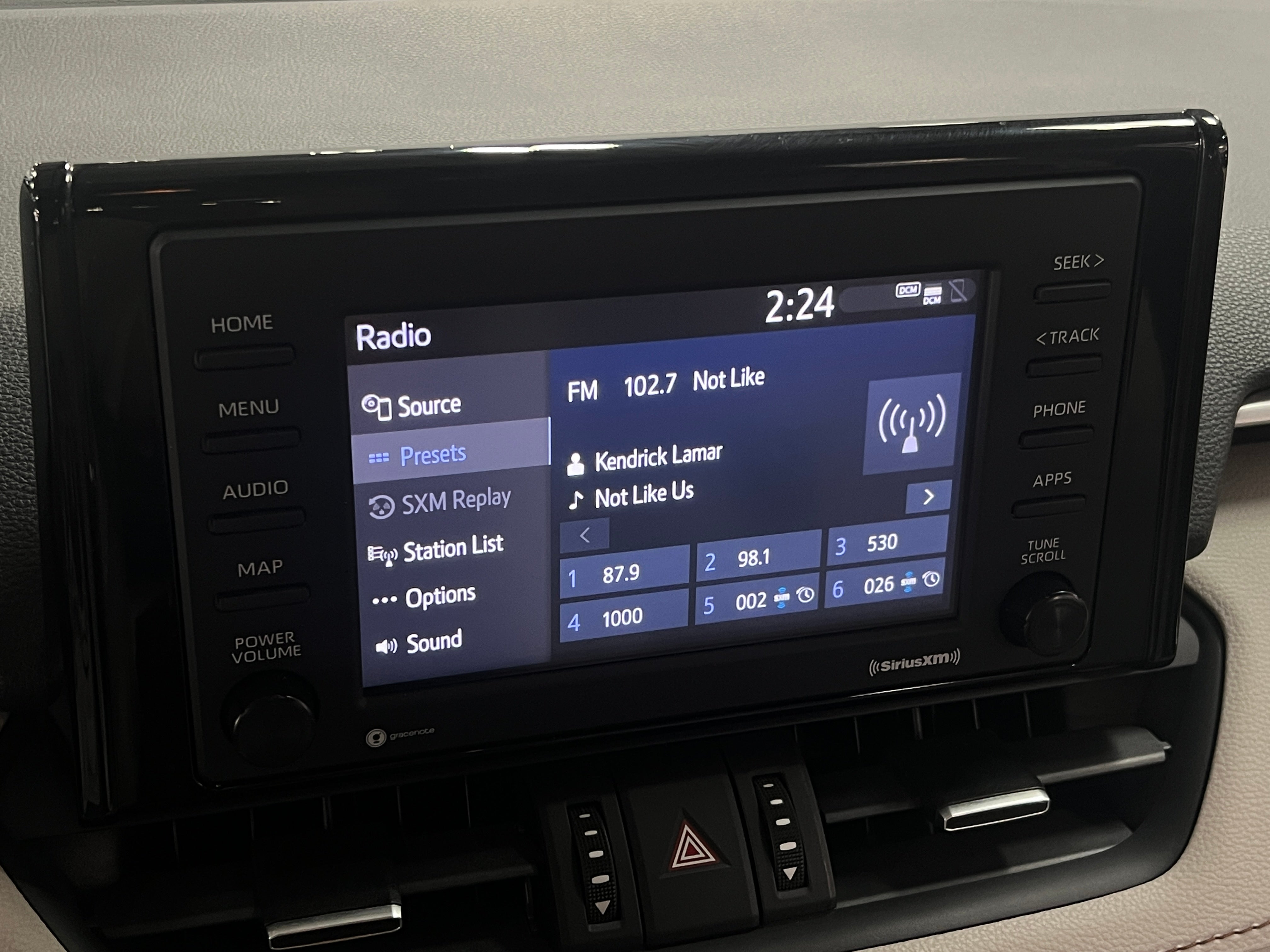 Thumbnail: 2021 Toyota RAV4 - 3