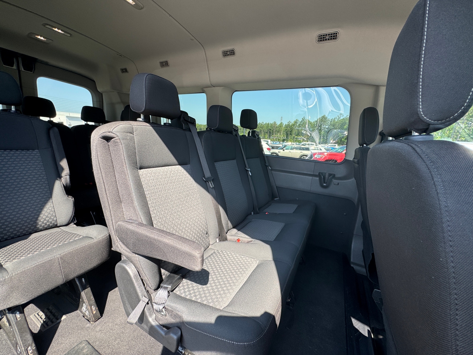 Thumbnail: 2021 Ford Econoline - 6