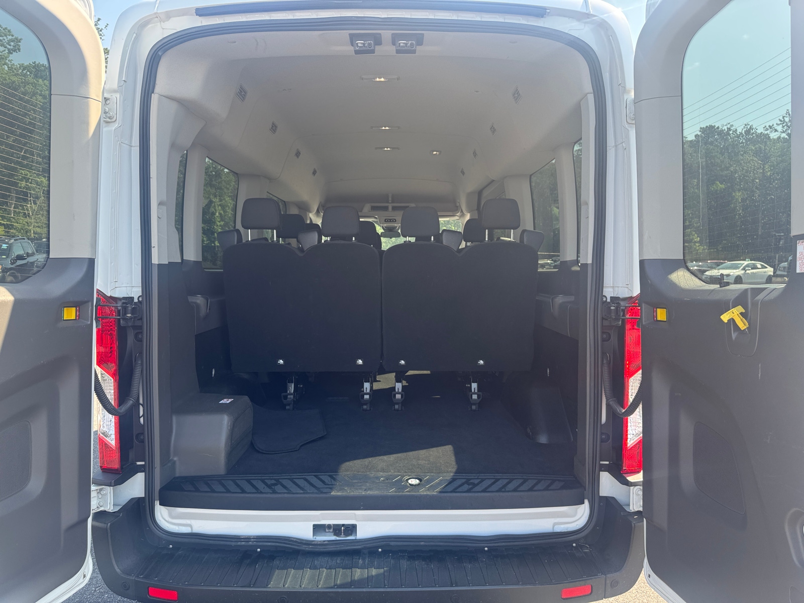 Thumbnail: 2021 Ford Econoline - 7