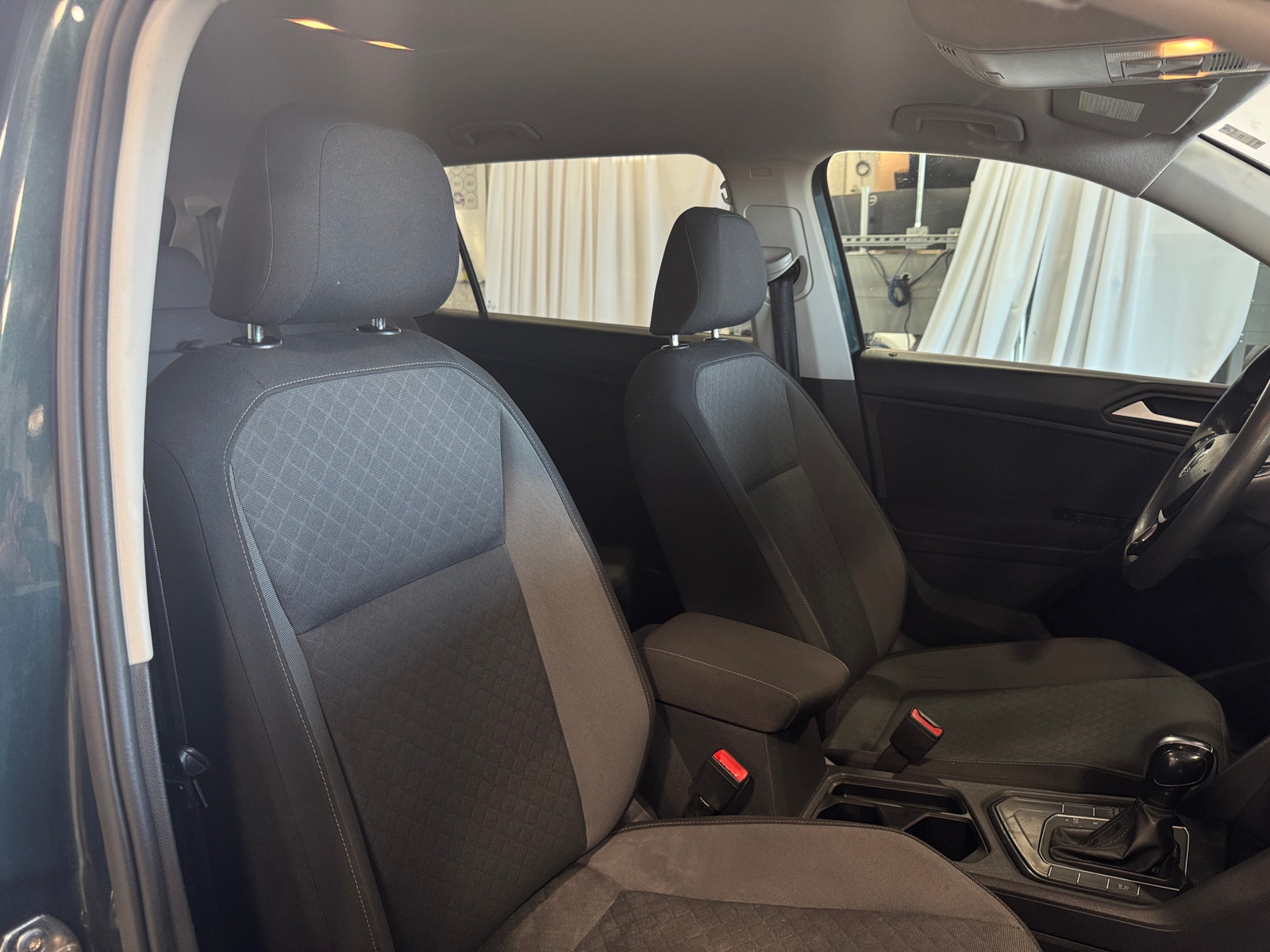 Thumbnail: 2019 Volkswagen Tiguan - 2