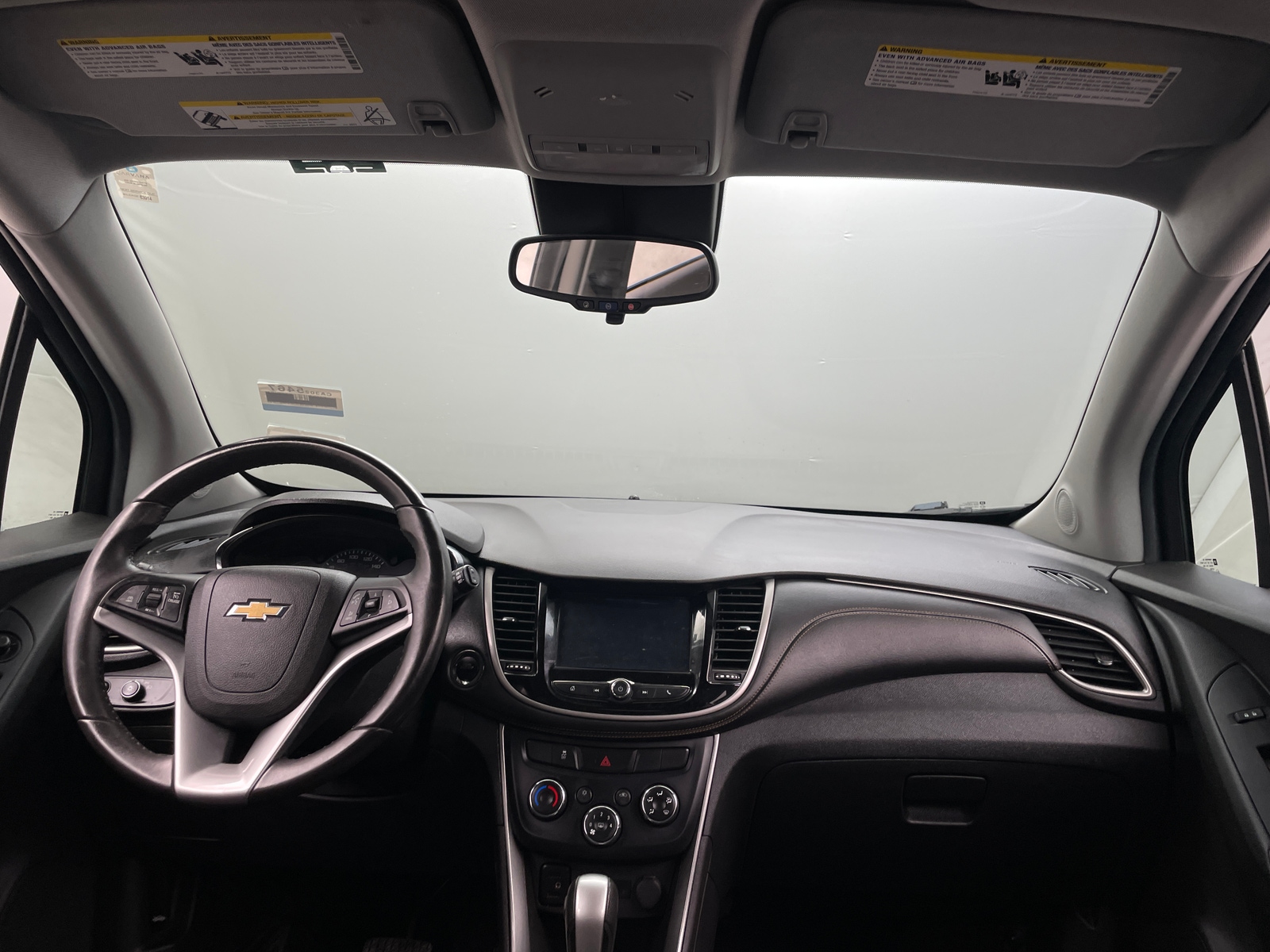Thumbnail: 2017 Chevrolet Trax - 2