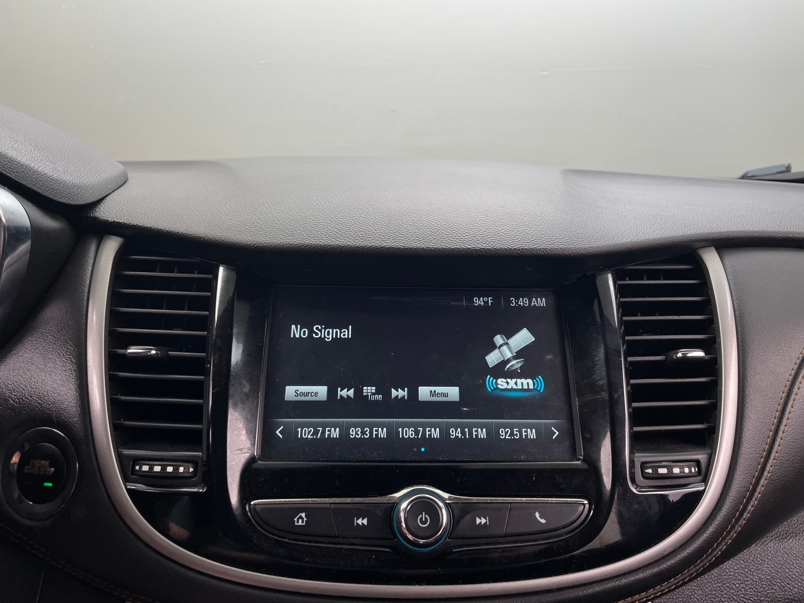 Thumbnail: 2017 Chevrolet Trax - 3