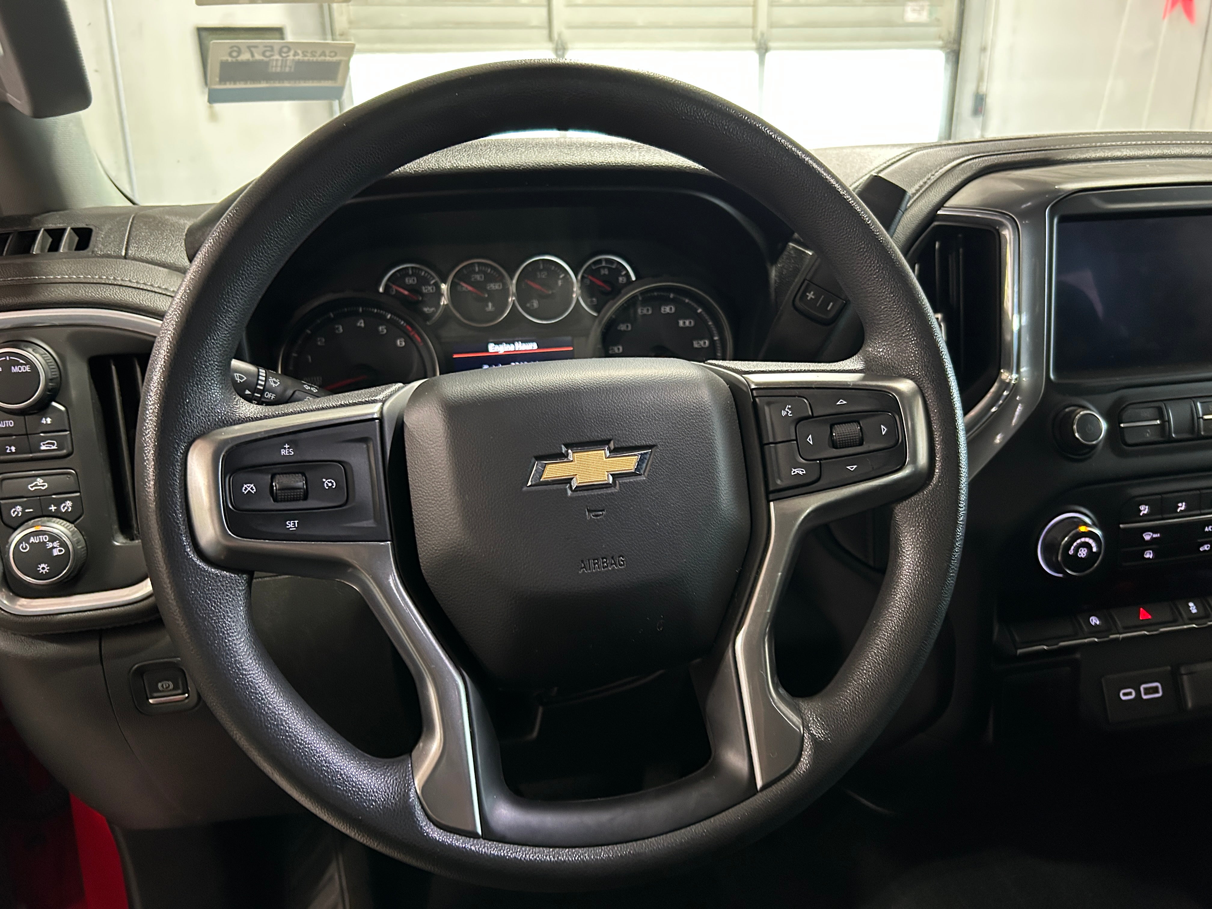 Thumbnail: 2020 Chevrolet Silverado 1500 - 5