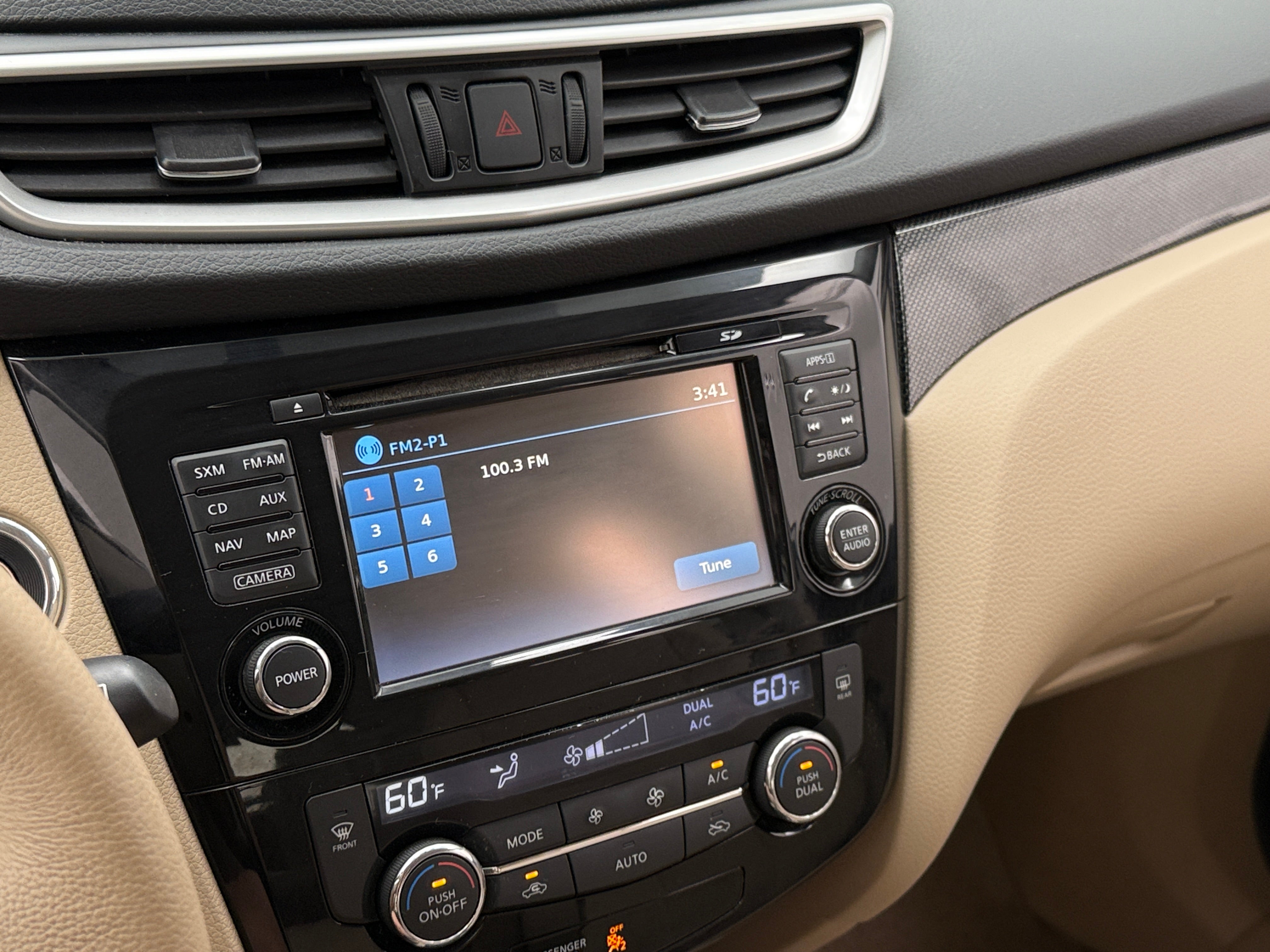 Thumbnail: 2015 Nissan Rogue - 3