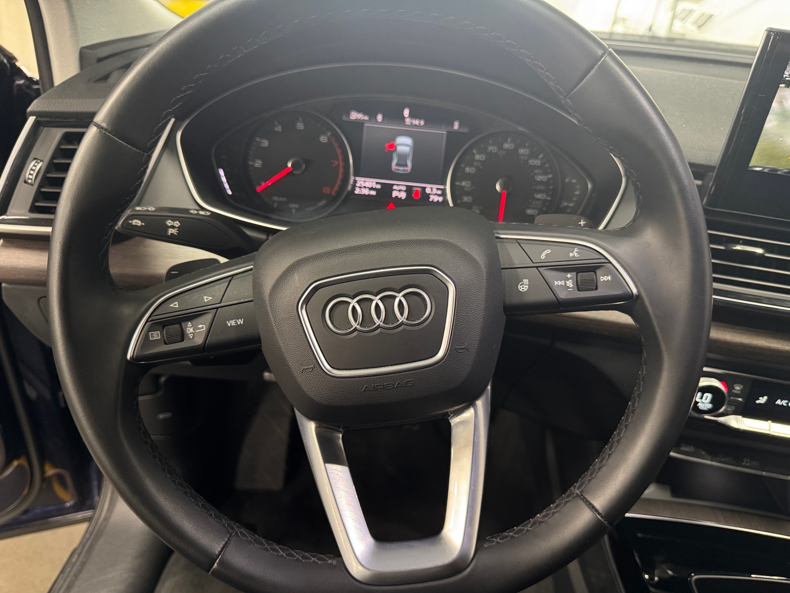 Thumbnail: 2021 Audi Q5 - 4