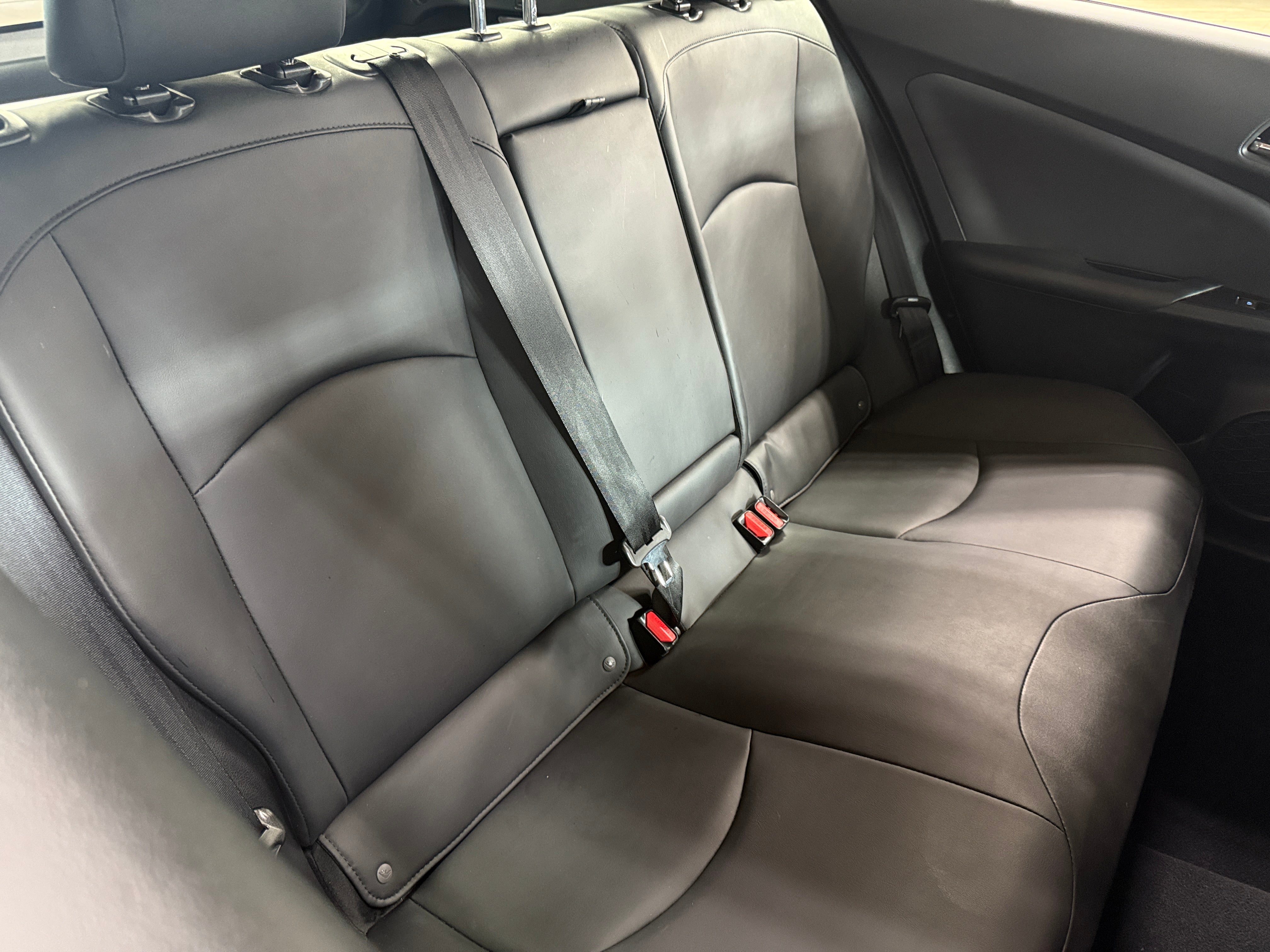 Thumbnail: 2017 Toyota Prius - 5