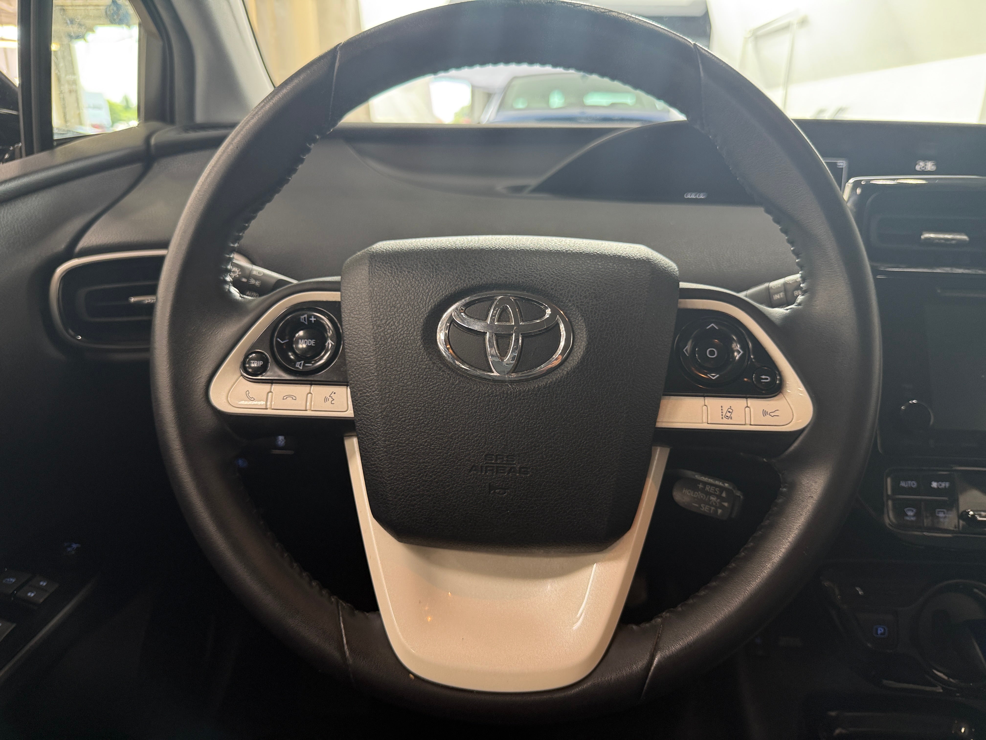 Thumbnail: 2017 Toyota Prius - 4