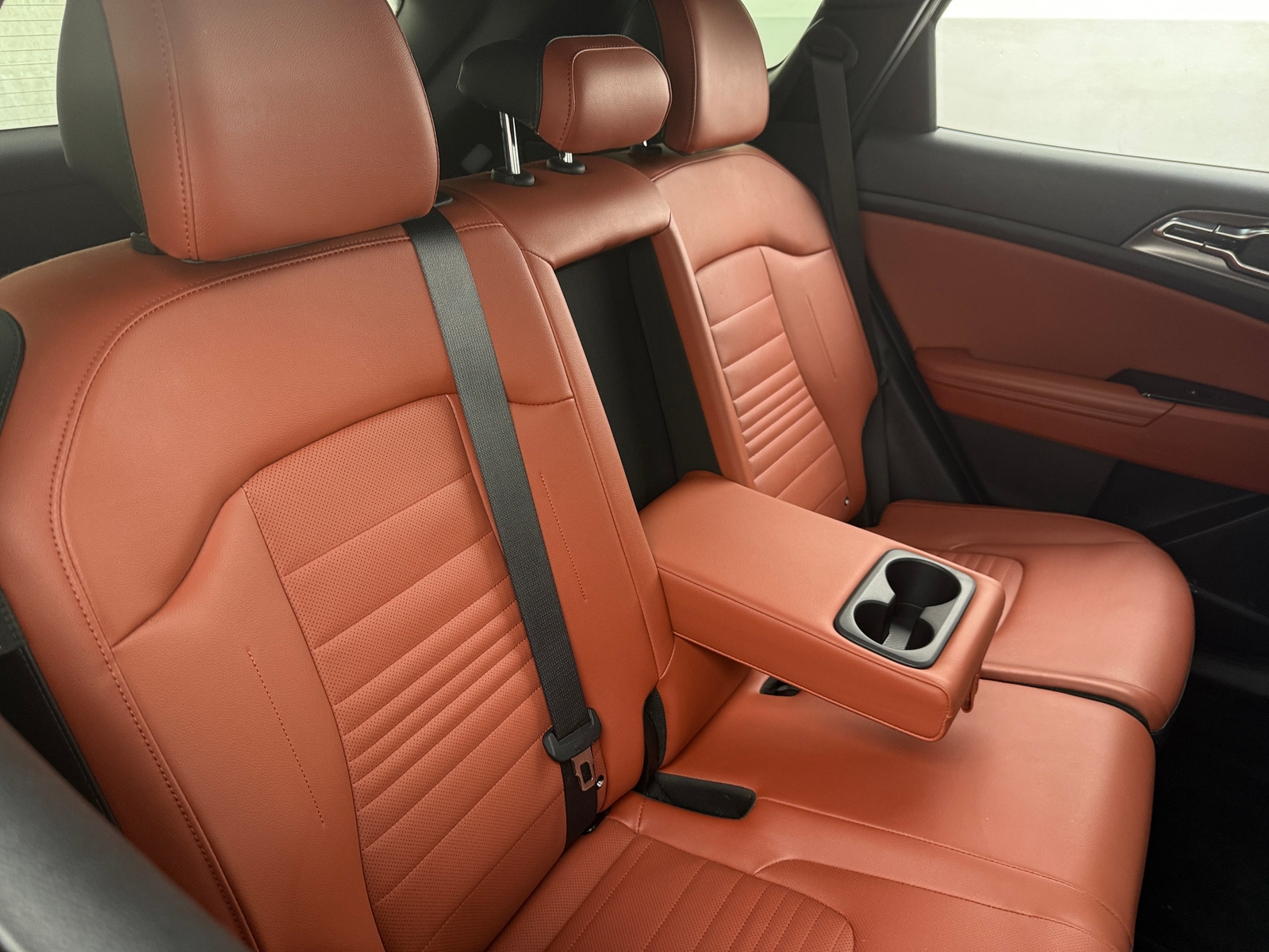 Thumbnail: 2024 Kia Sportage - 5