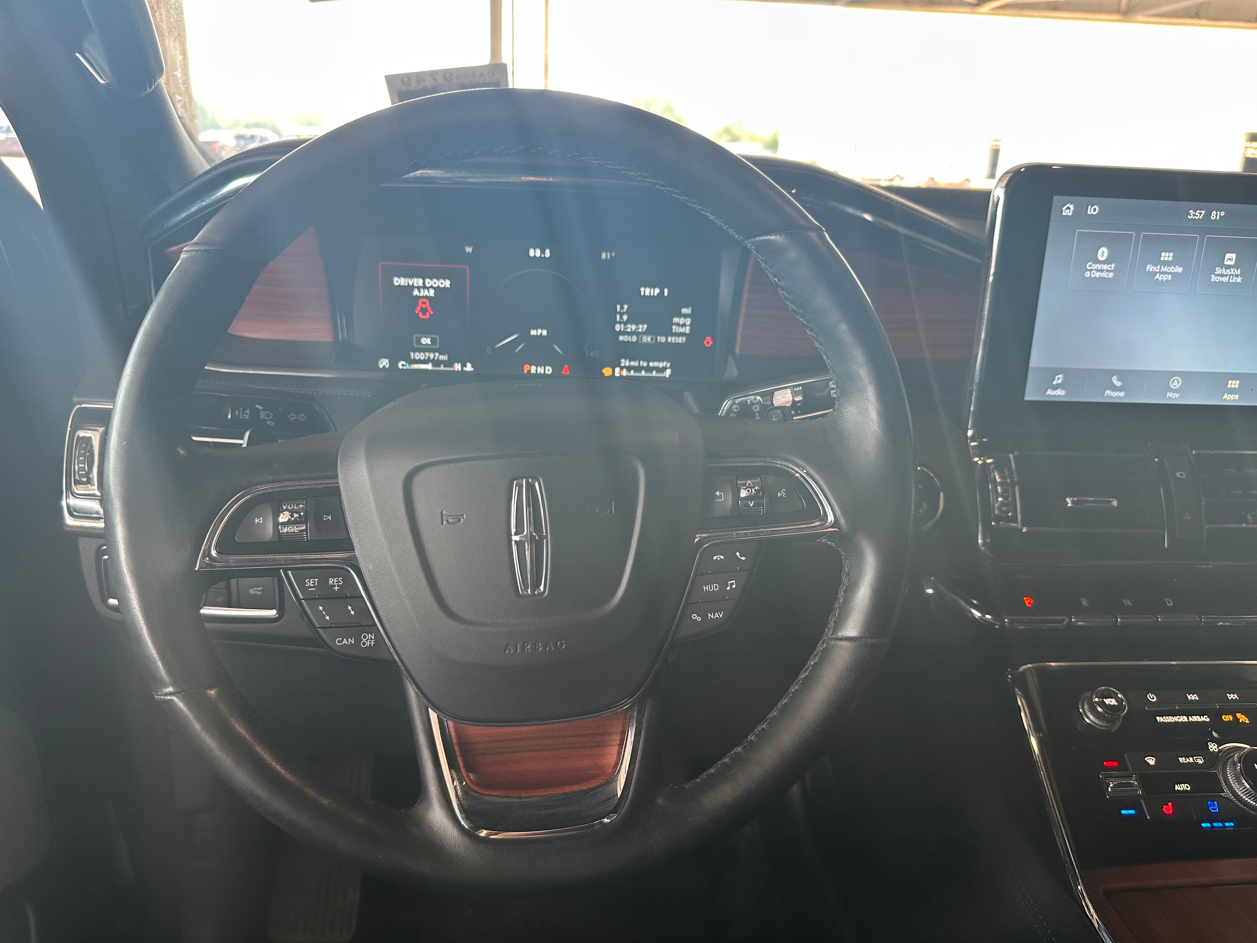 Thumbnail: 2020 Lincoln Navigator - 4