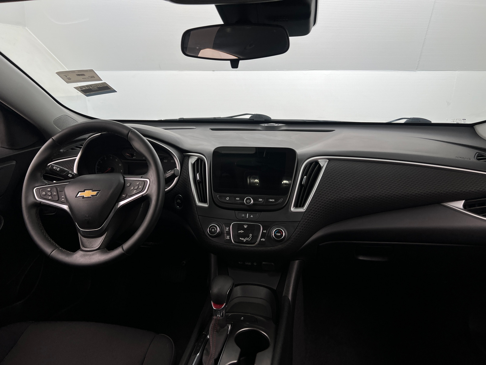 Thumbnail: 2023 Chevrolet Malibu - 3