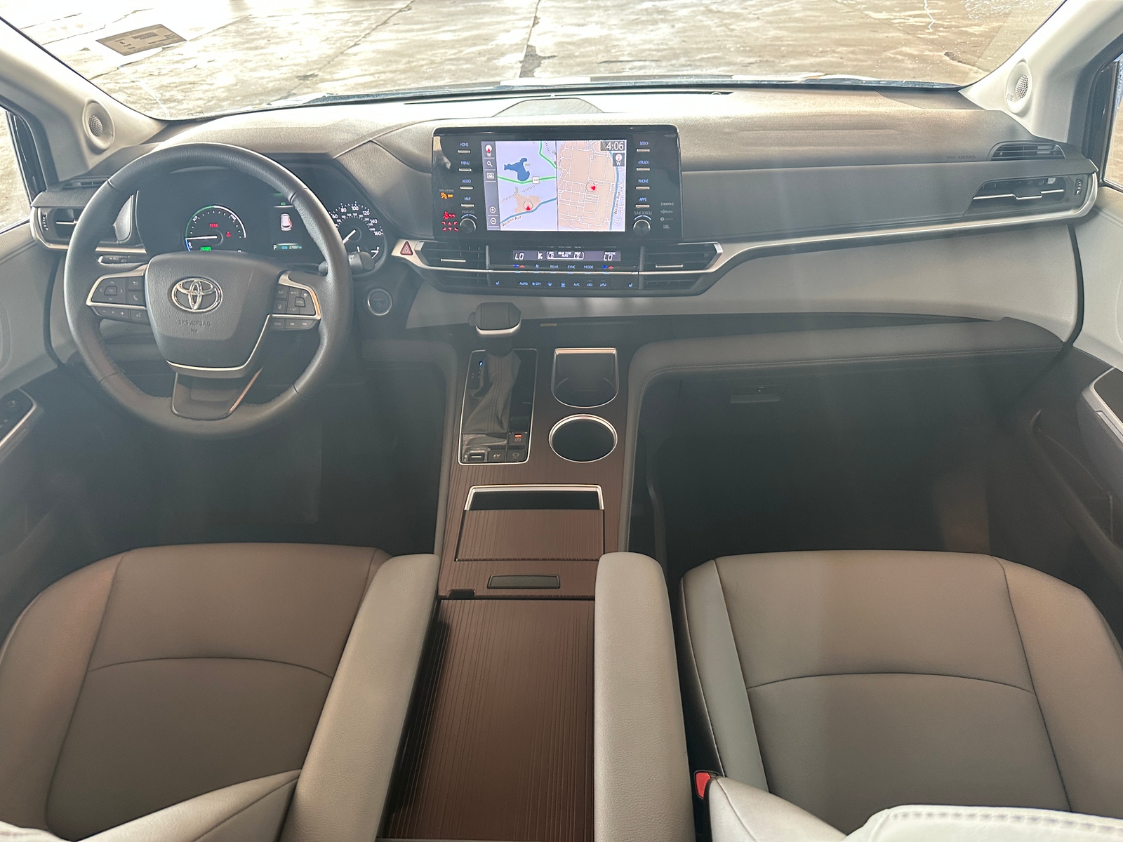 Thumbnail: 2022 Toyota Sienna - 2