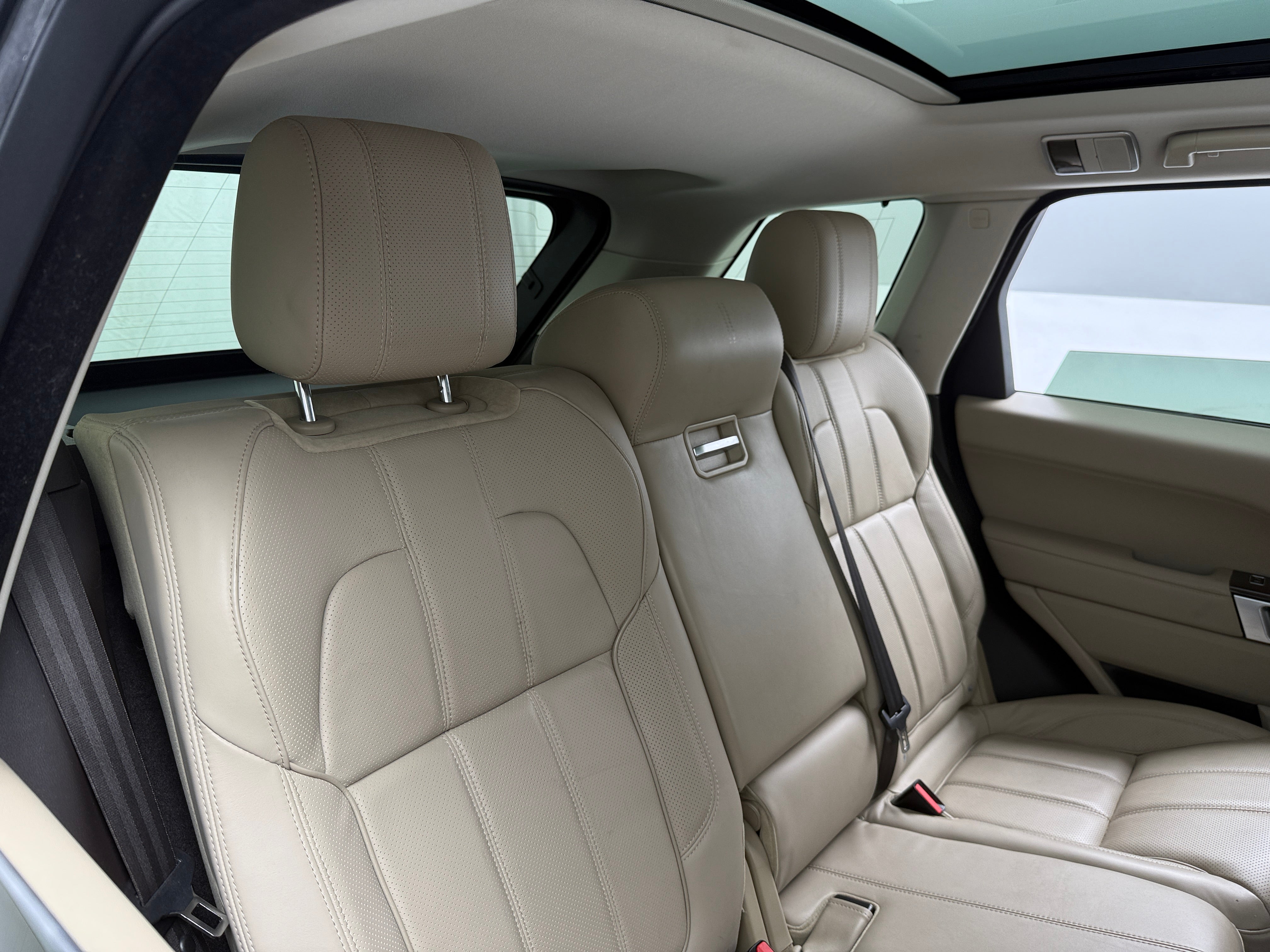 Thumbnail: 2016 Land Rover Range Rover Sport - 5