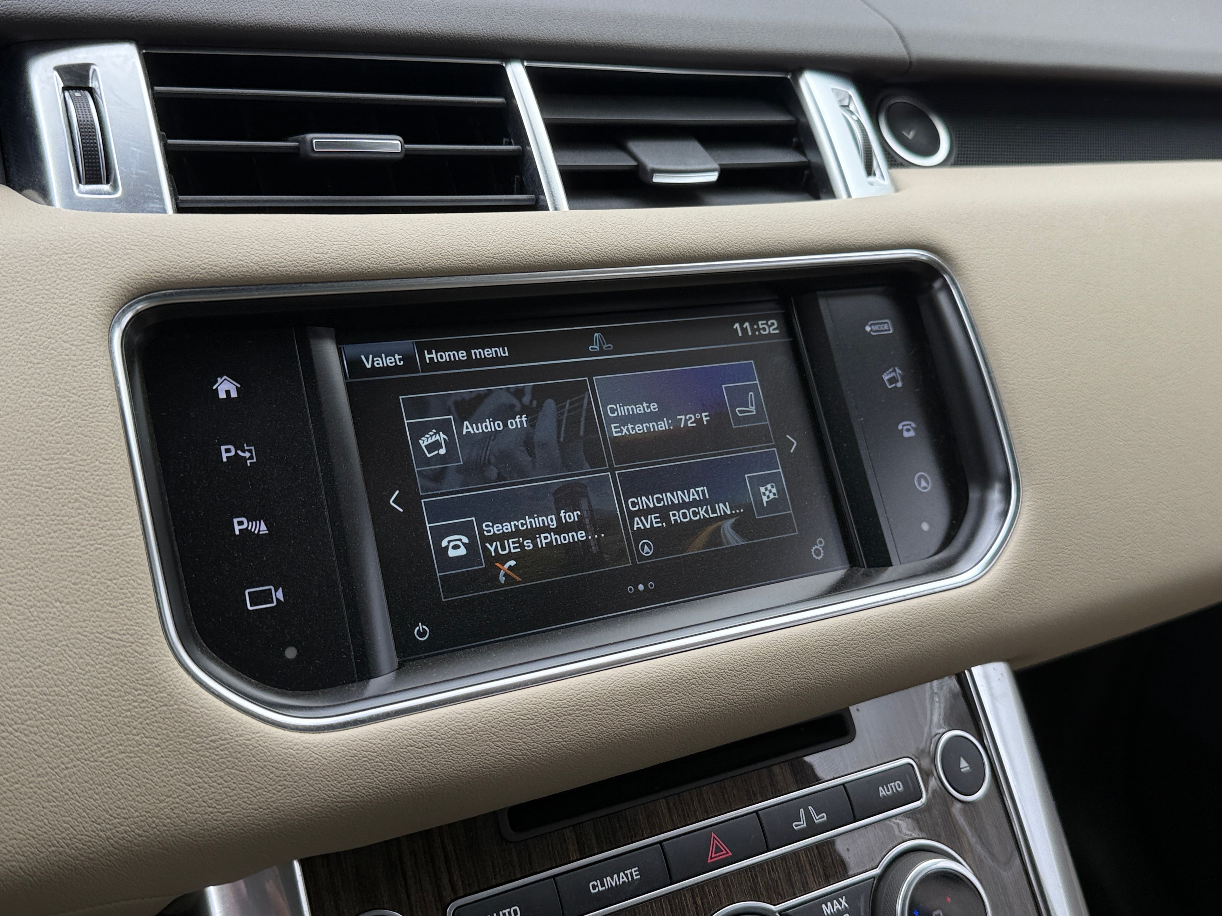 Thumbnail: 2016 Land Rover Range Rover Sport - 3