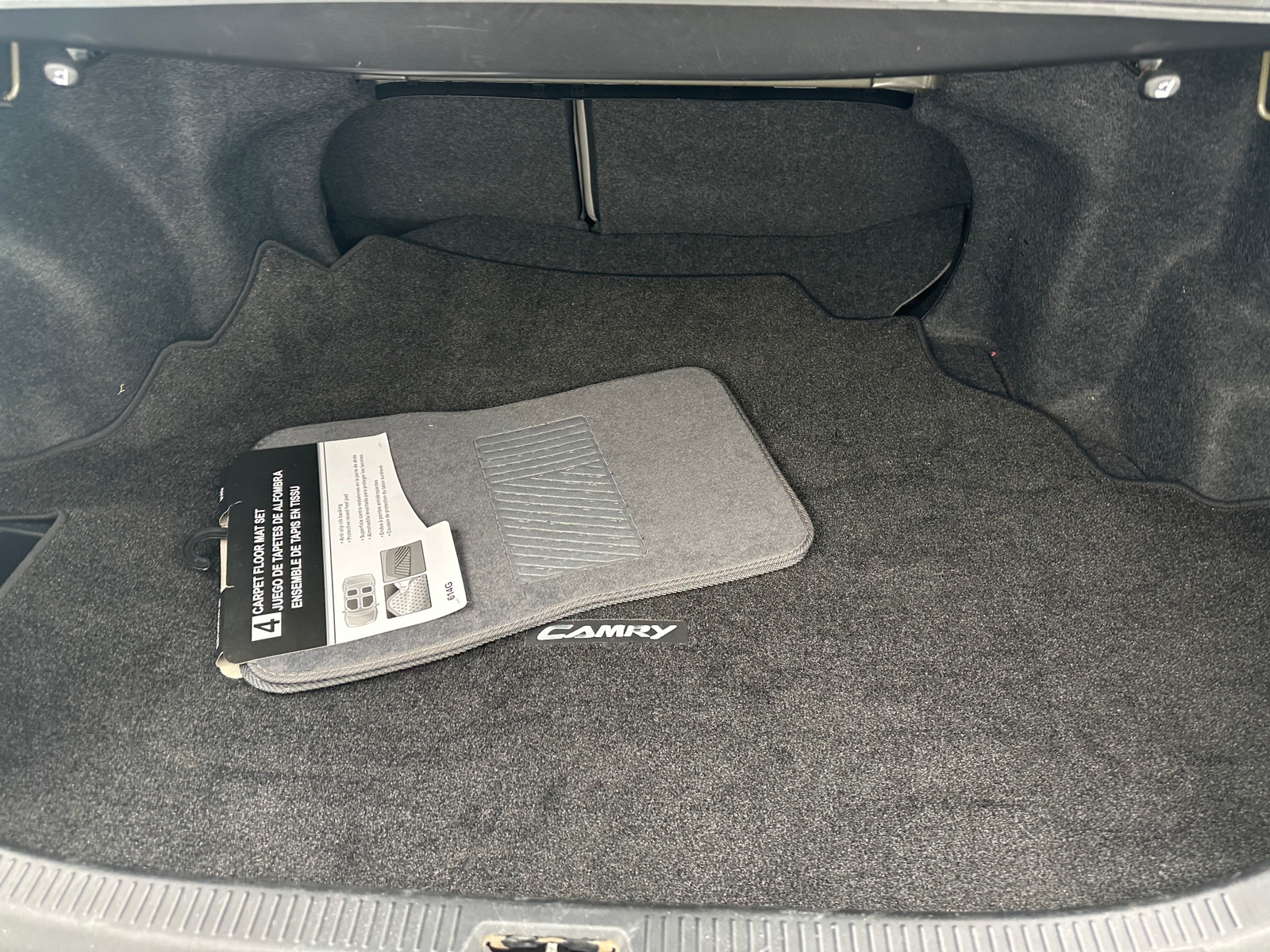 Thumbnail: 2010 Toyota Camry - 6