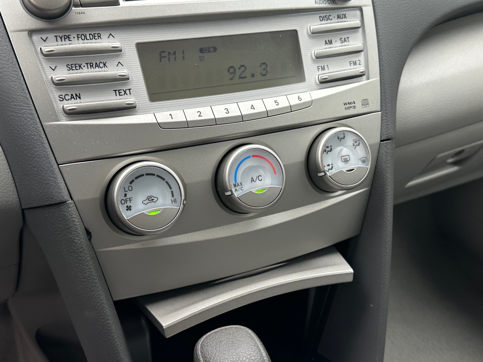 Thumbnail: 2010 Toyota Camry - 3