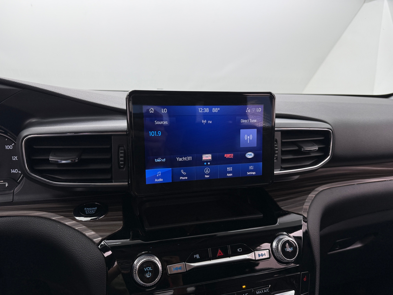 Thumbnail: 2023 Ford Explorer - 3