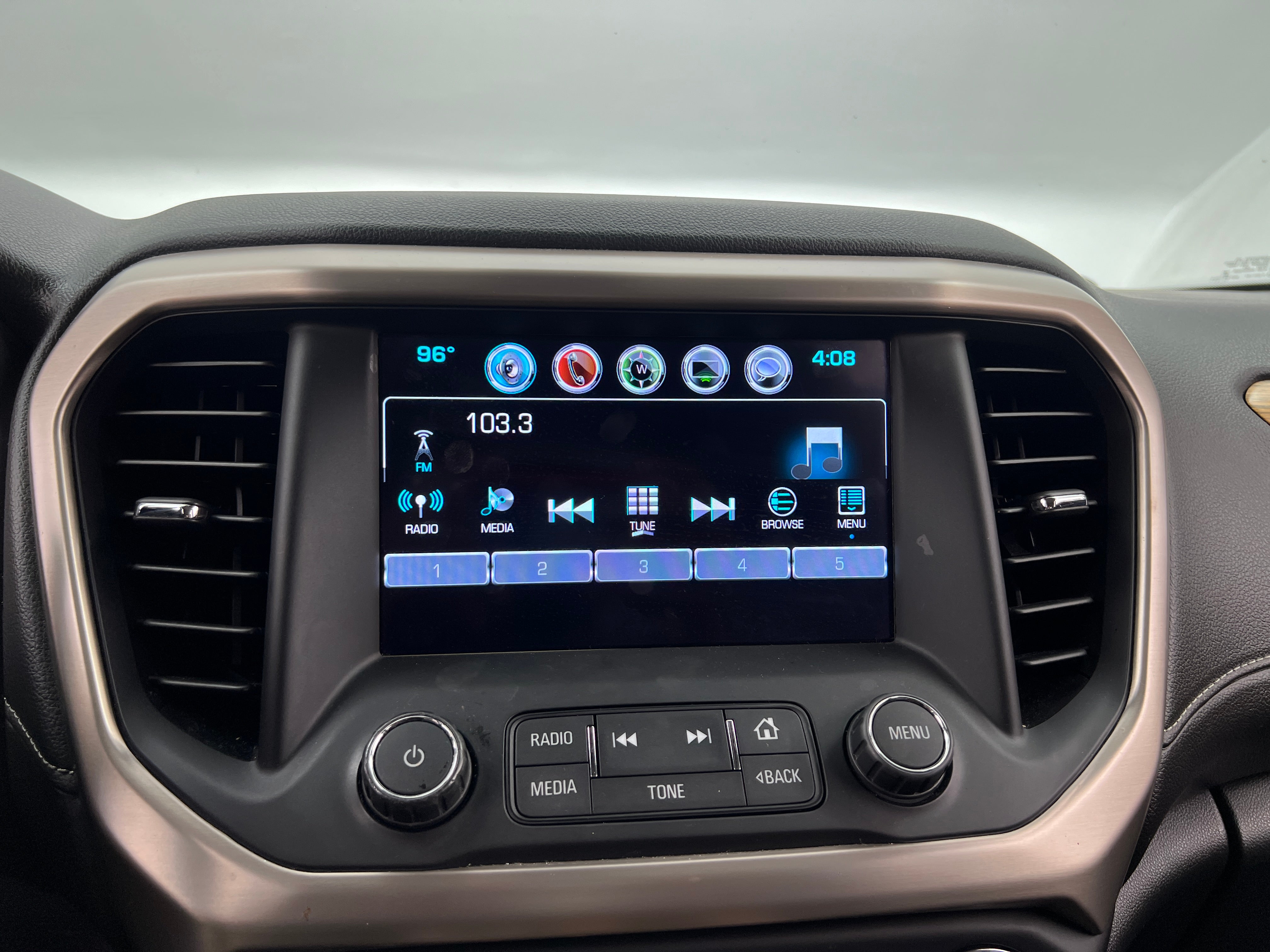 Thumbnail: 2018 GMC Acadia - 3