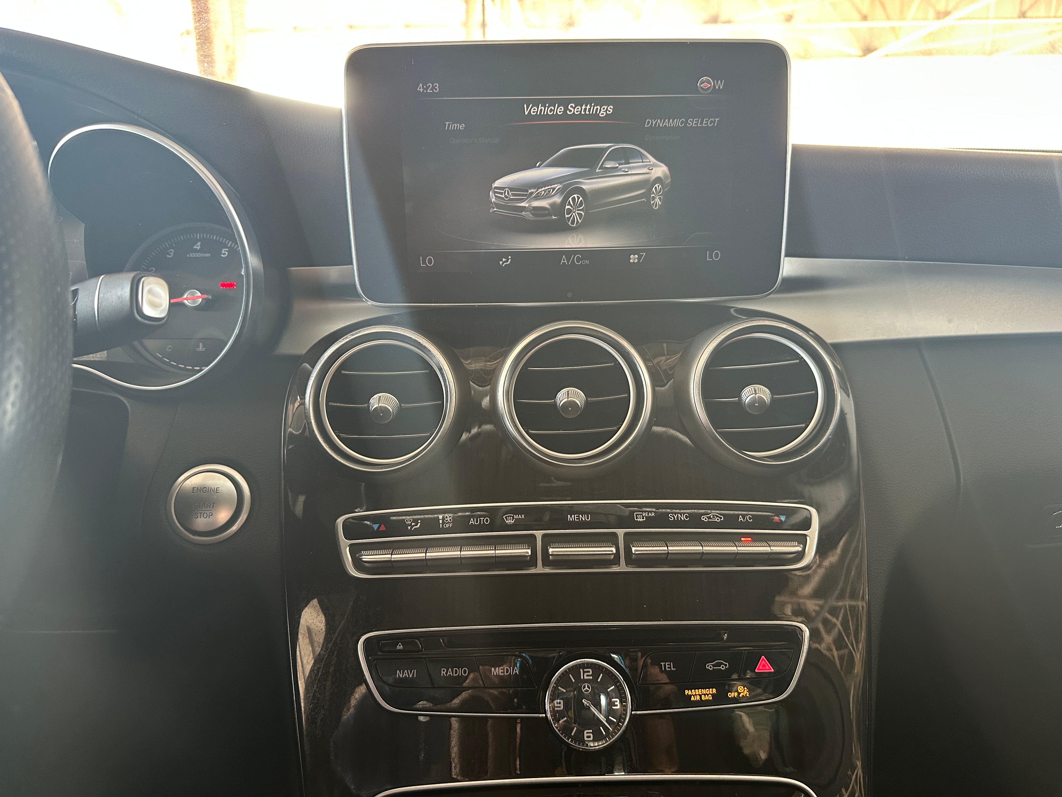 Thumbnail: 2018 Mercedes-Benz C-Class - 3