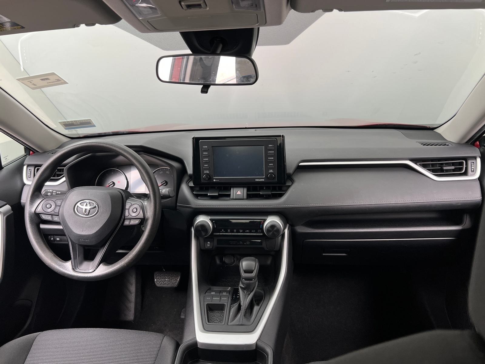 Thumbnail: 2021 Toyota RAV4 - 3