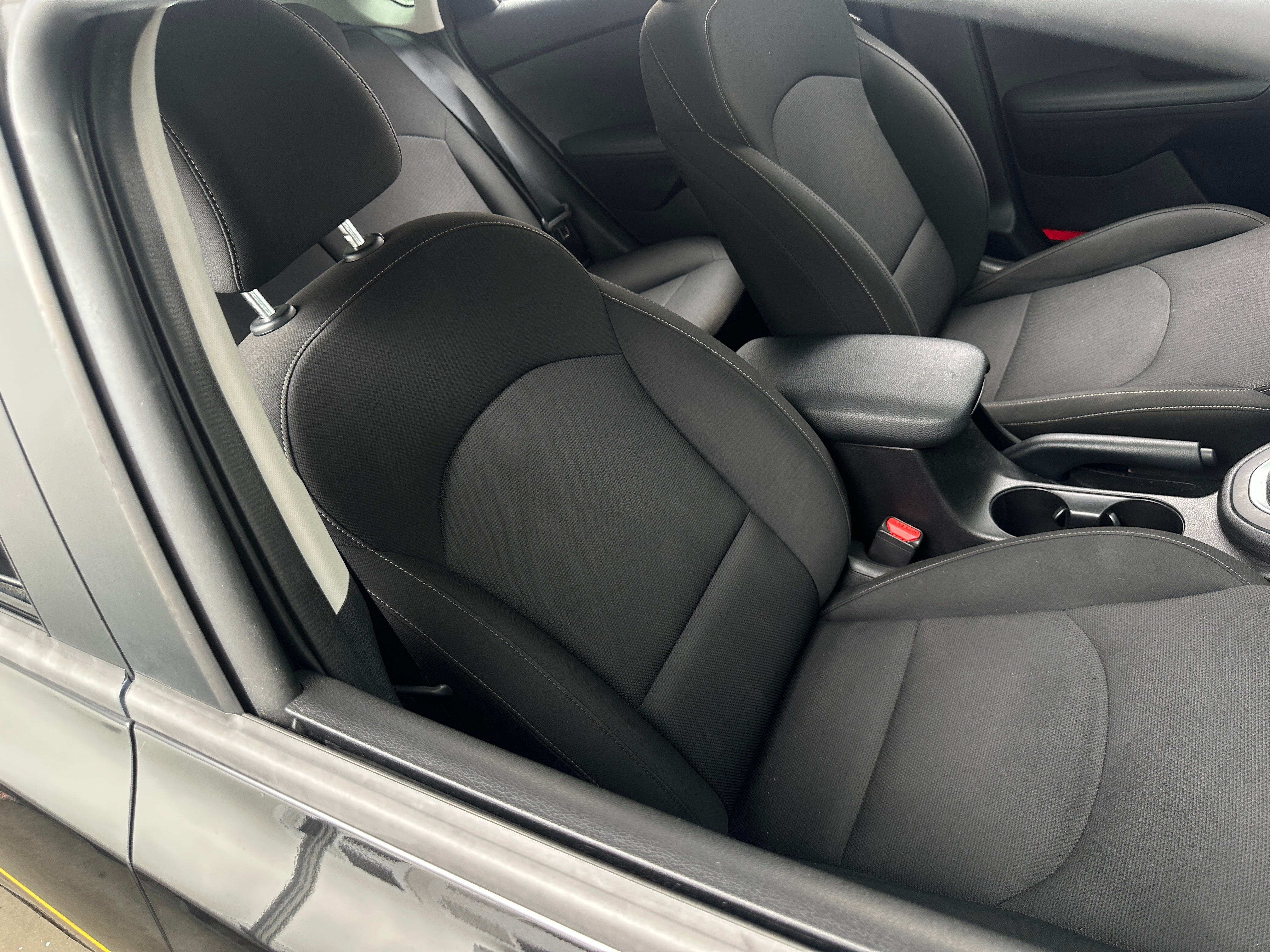 Thumbnail: 2023 Kia Forte - 2