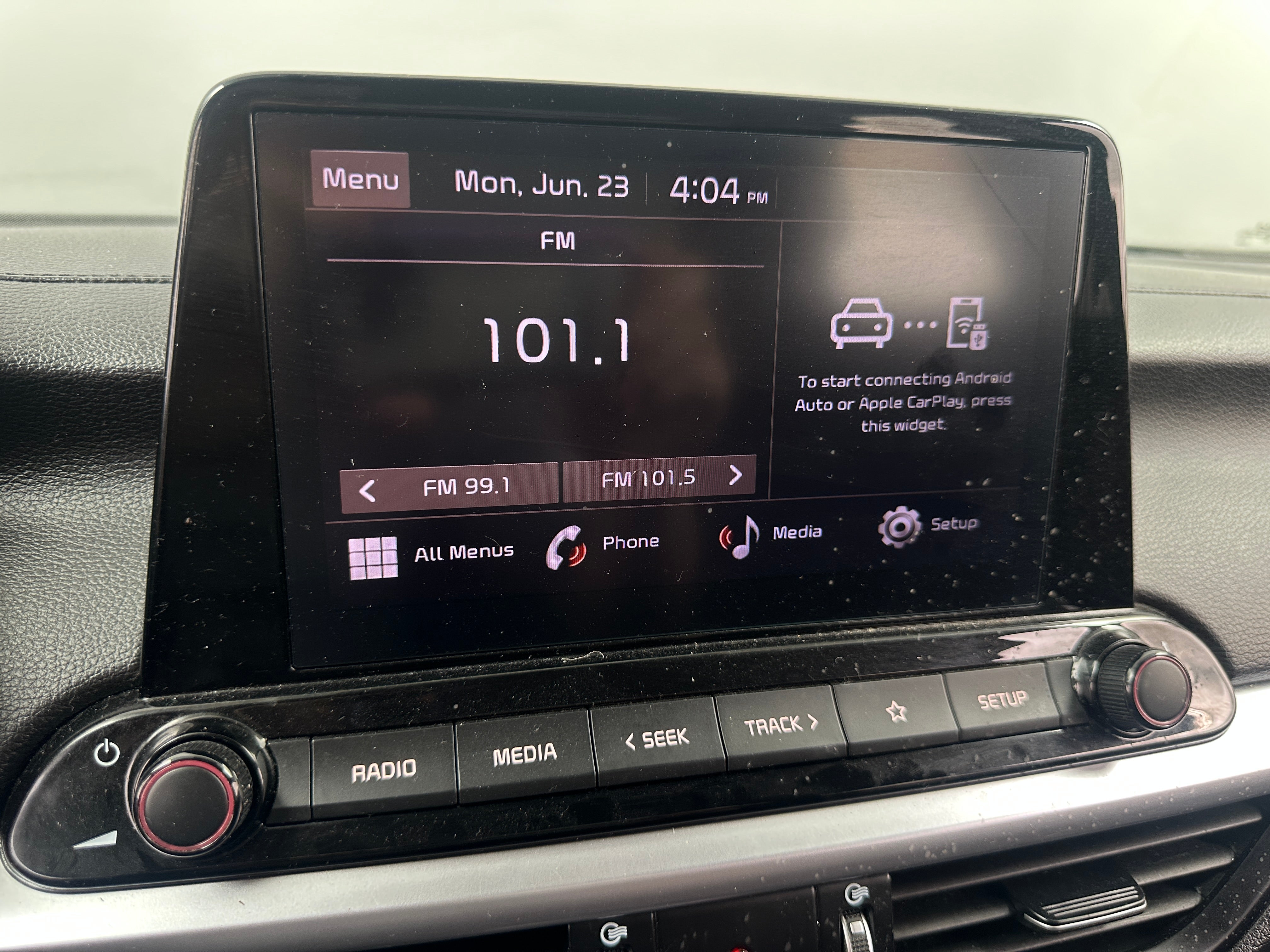 Thumbnail: 2023 Kia Forte - 4