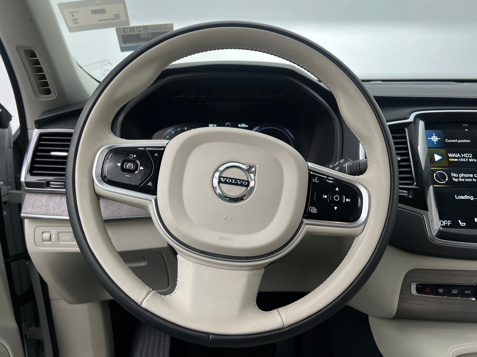 Thumbnail: 2022 Volvo XC90 - 4