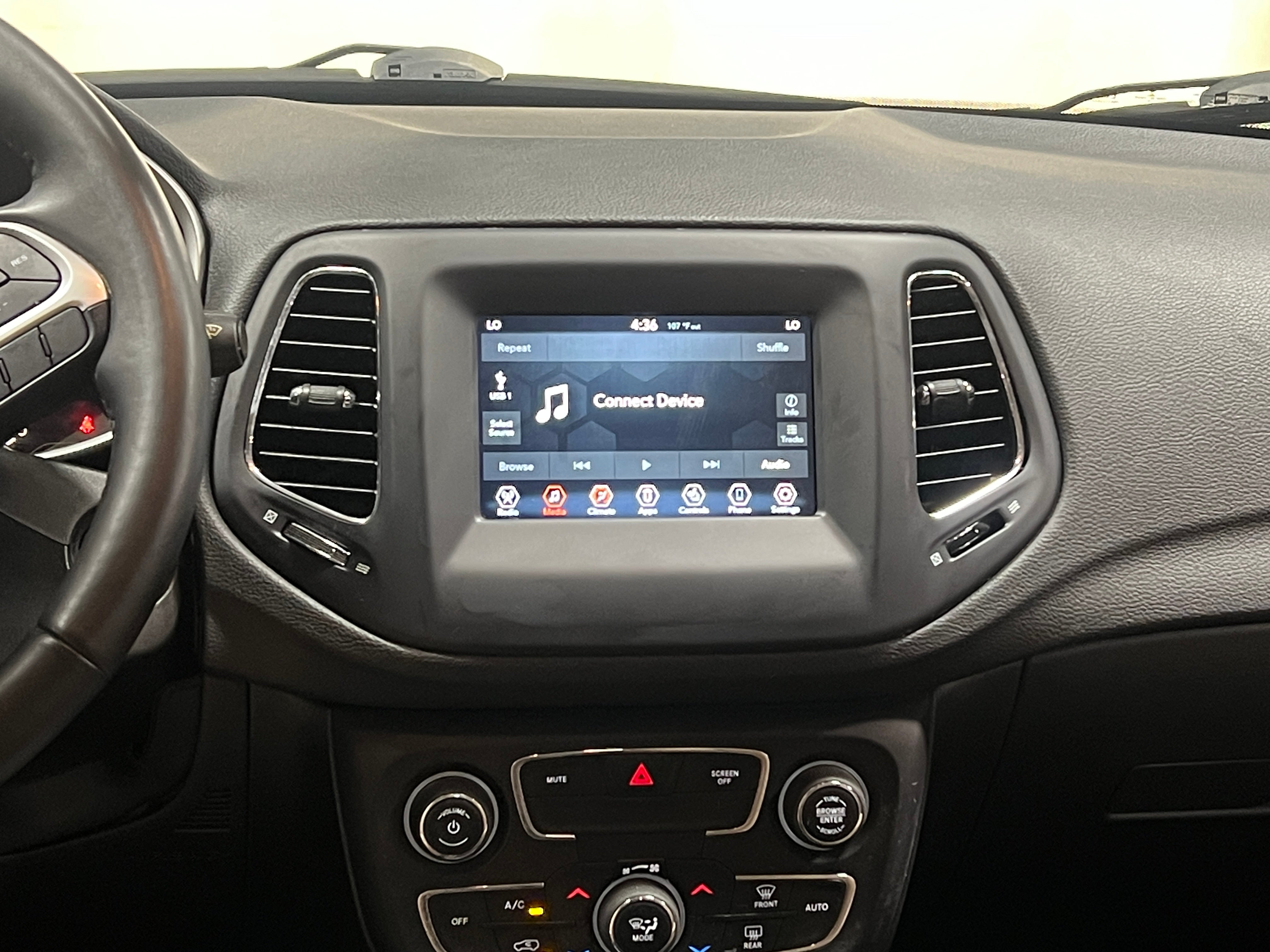 Thumbnail: 2019 Jeep Compass - 4