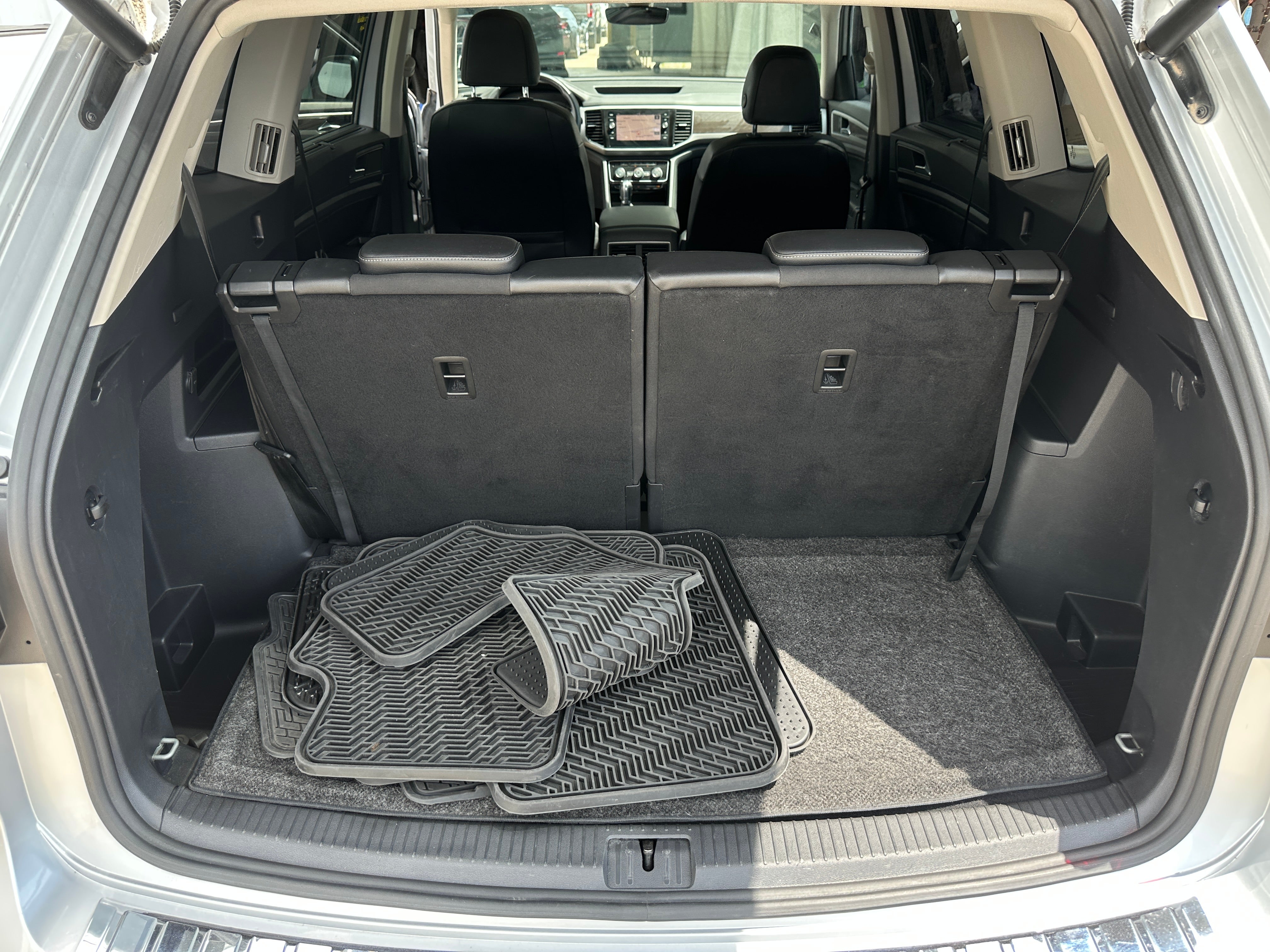 Thumbnail: 2019 Volkswagen Atlas - 6
