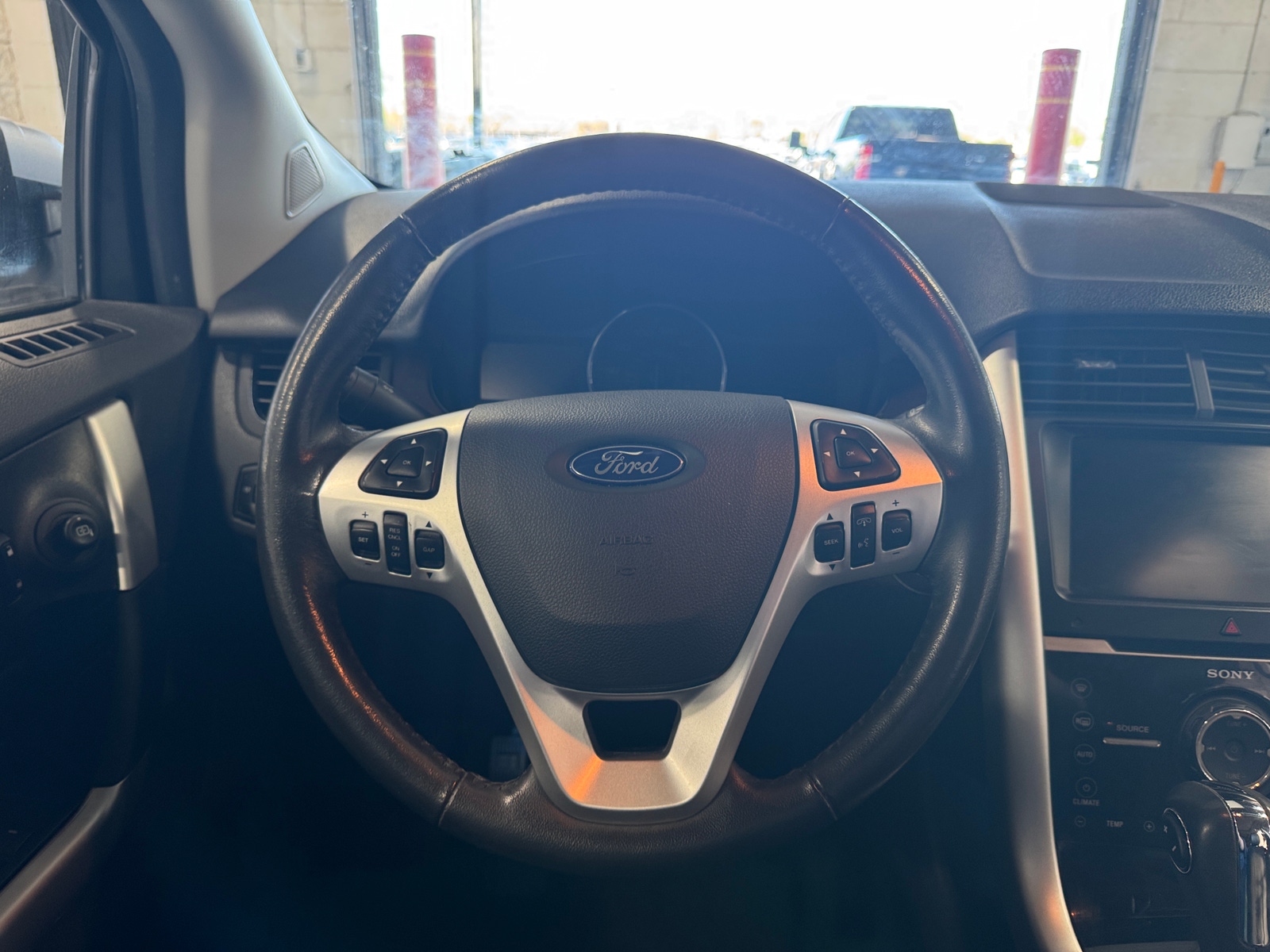 Thumbnail: 2013 Ford Edge - 4