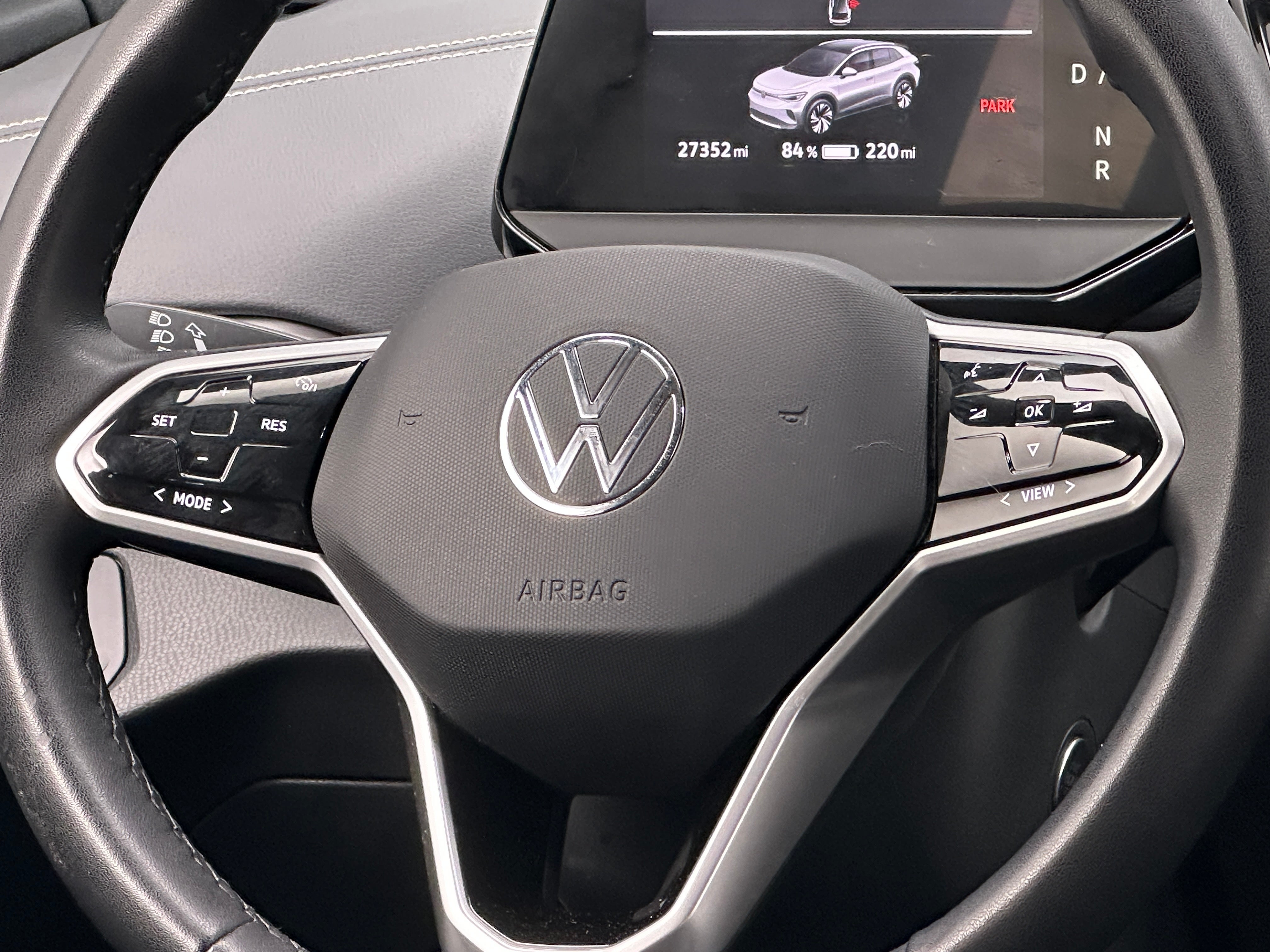 Thumbnail: 2023 Volkswagen ID.4 - 4