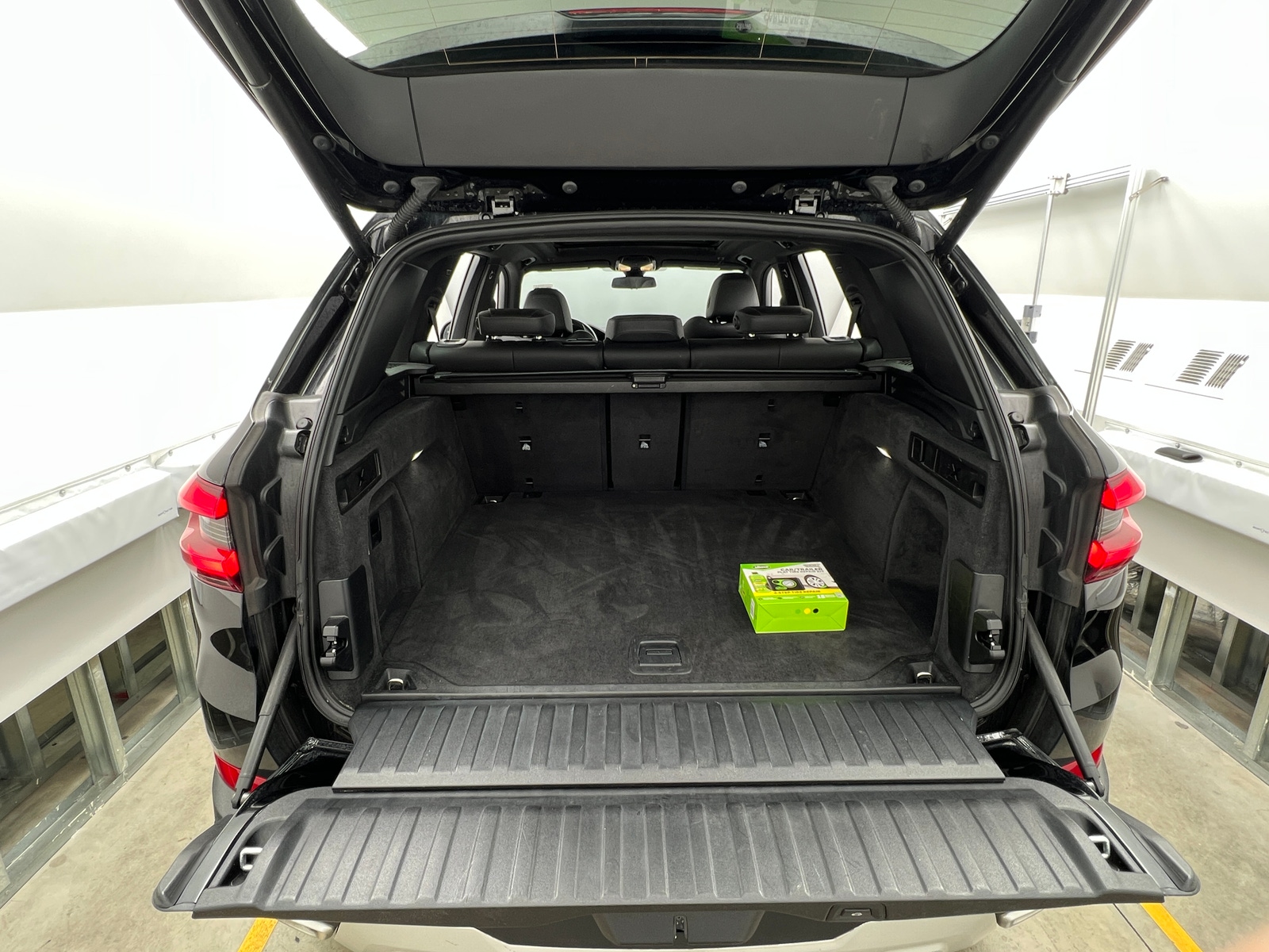 Thumbnail: 2023 BMW X5 - 6