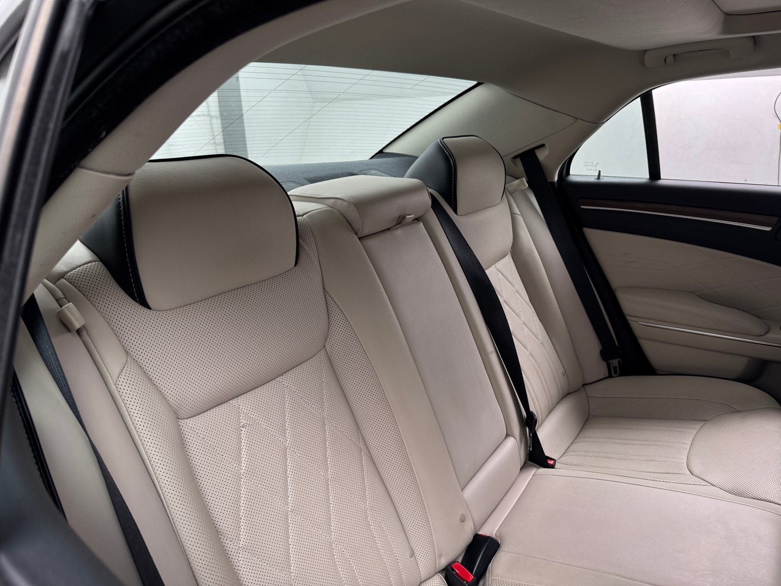 Thumbnail: 2017 Chrysler 300 - 5
