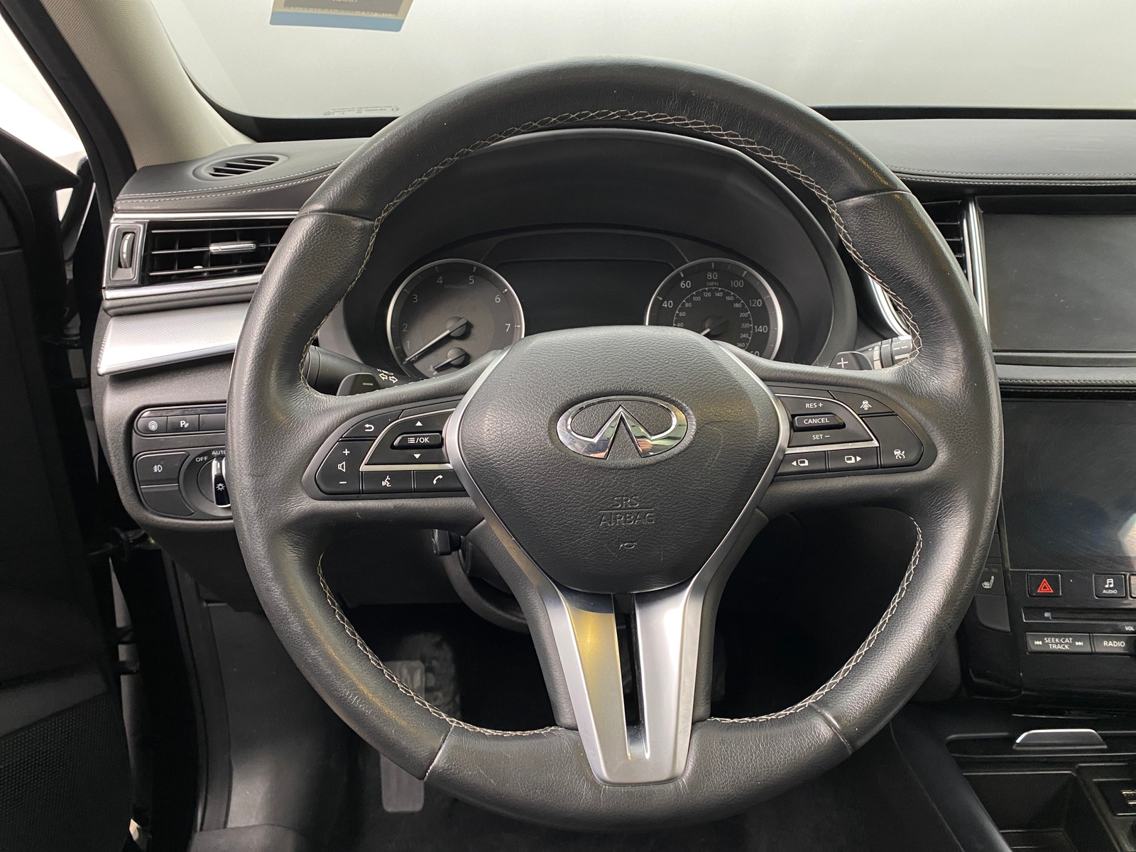 Thumbnail: 2019 INFINITI QX50 - 4