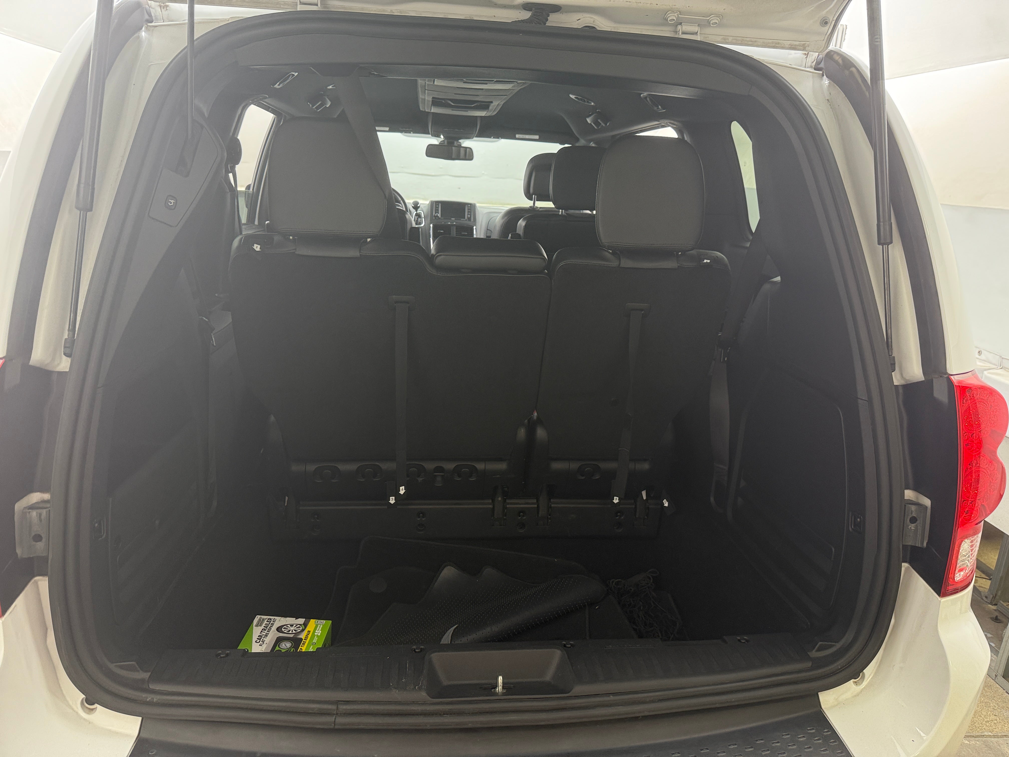 Thumbnail: 2019 Dodge Grand Caravan - 6