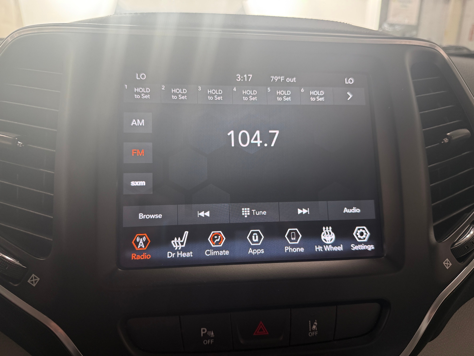 Thumbnail: 2021 Jeep Cherokee - 3