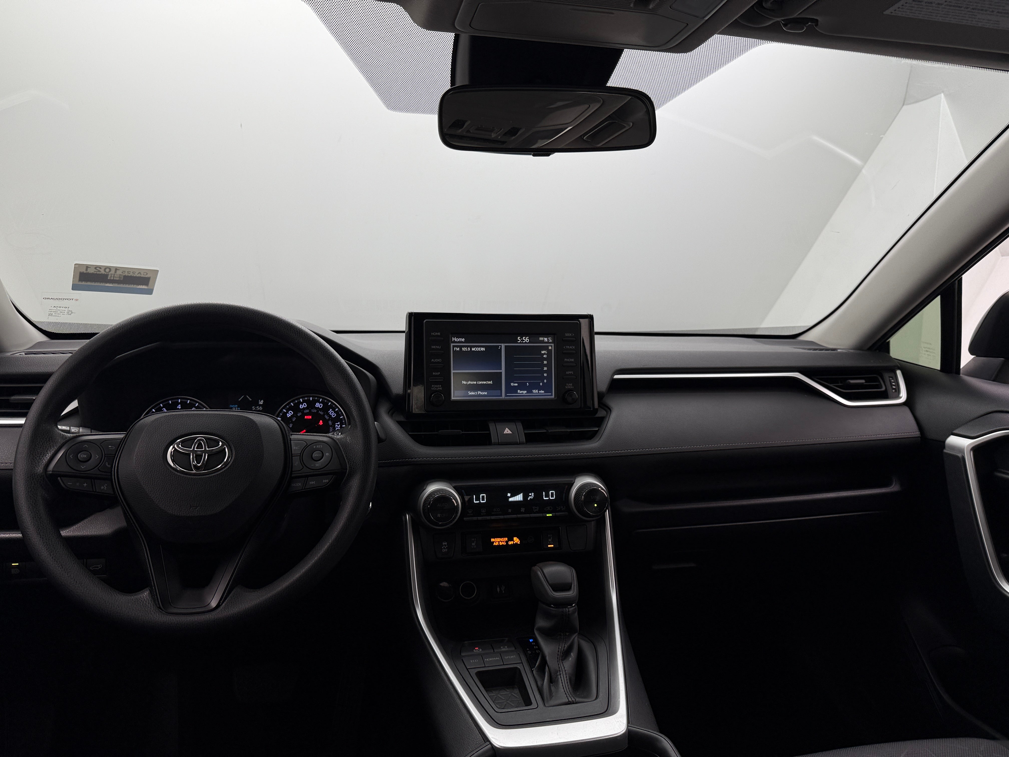 Thumbnail: 2019 Toyota RAV4 - 3