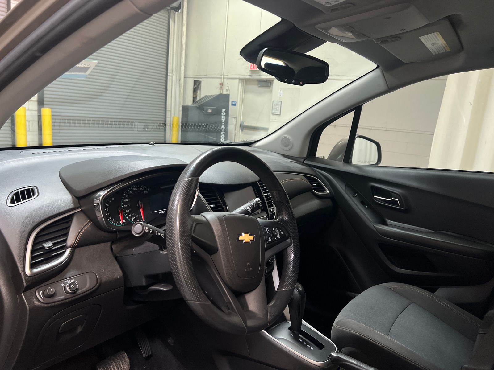Thumbnail: 2021 Chevrolet Trax - 3