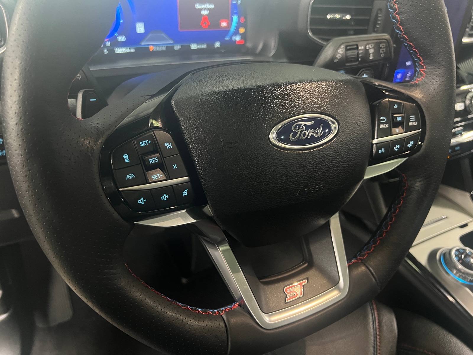 Thumbnail: 2023 Ford Explorer - 4