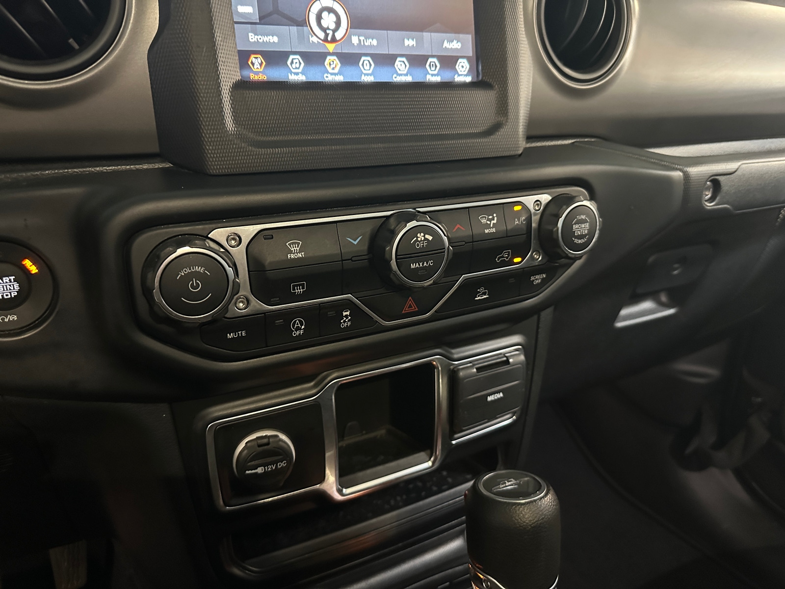 Thumbnail: 2022 Jeep Gladiator - 4