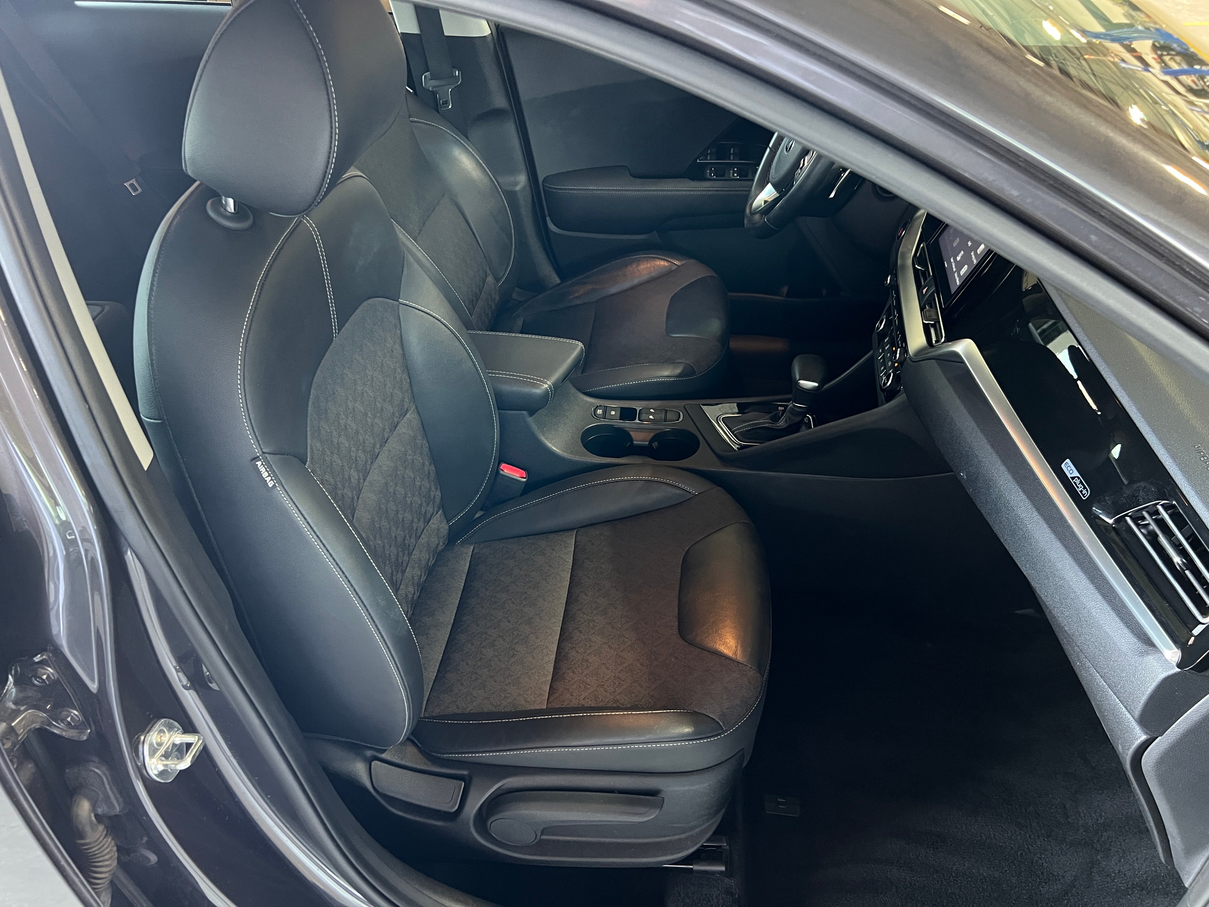 Thumbnail: 2020 Kia Niro - 2