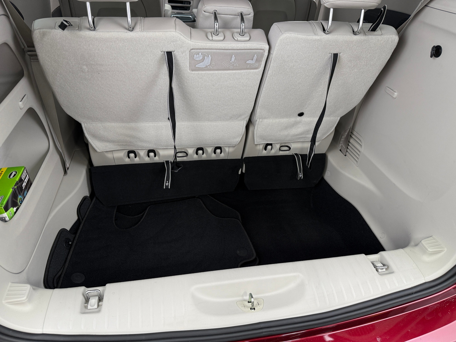 Thumbnail: 2018 Chrysler Pacifica - 6