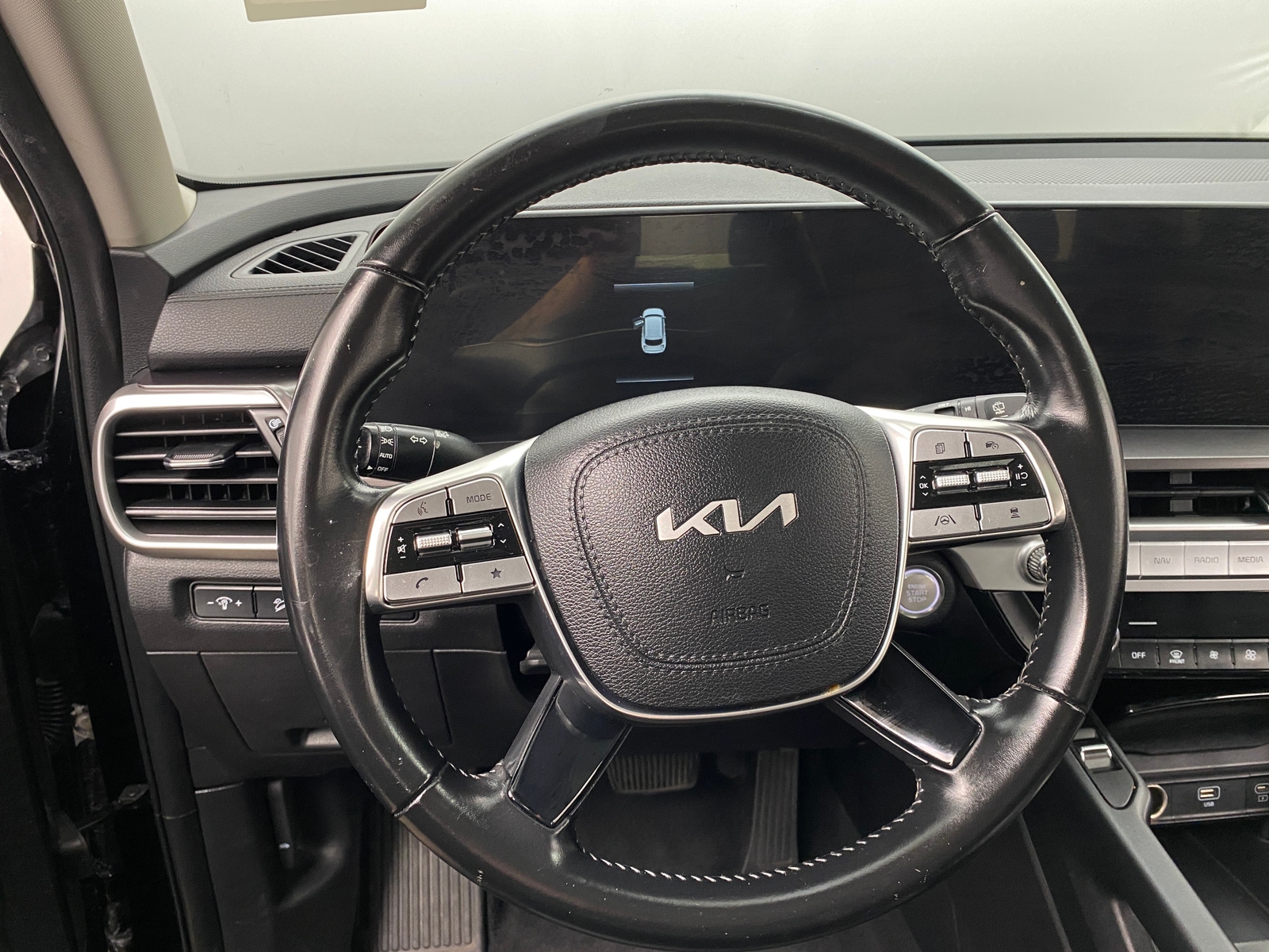 Thumbnail: 2023 Kia Telluride - 4