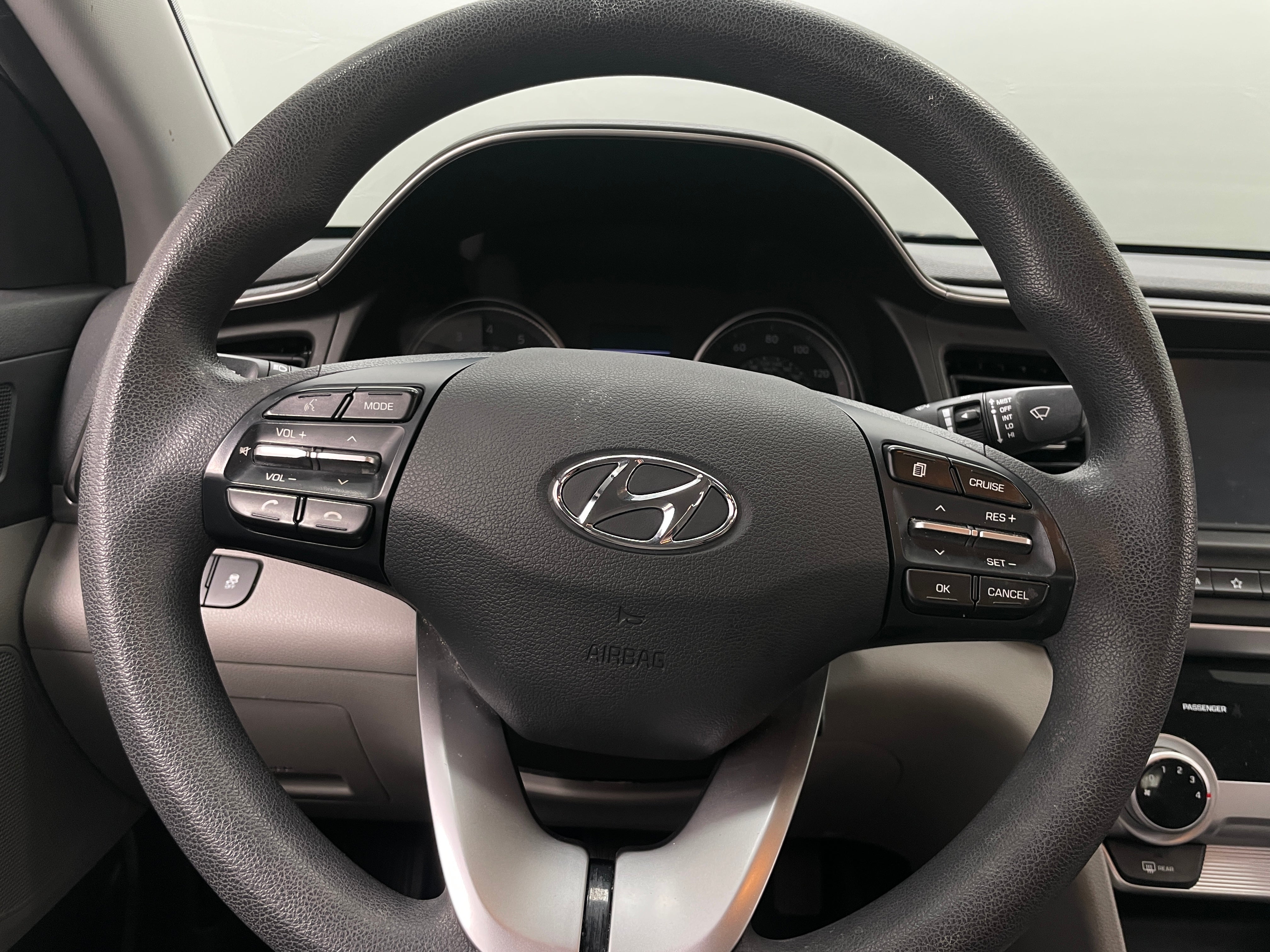 Thumbnail: 2019 Hyundai Elantra - 5