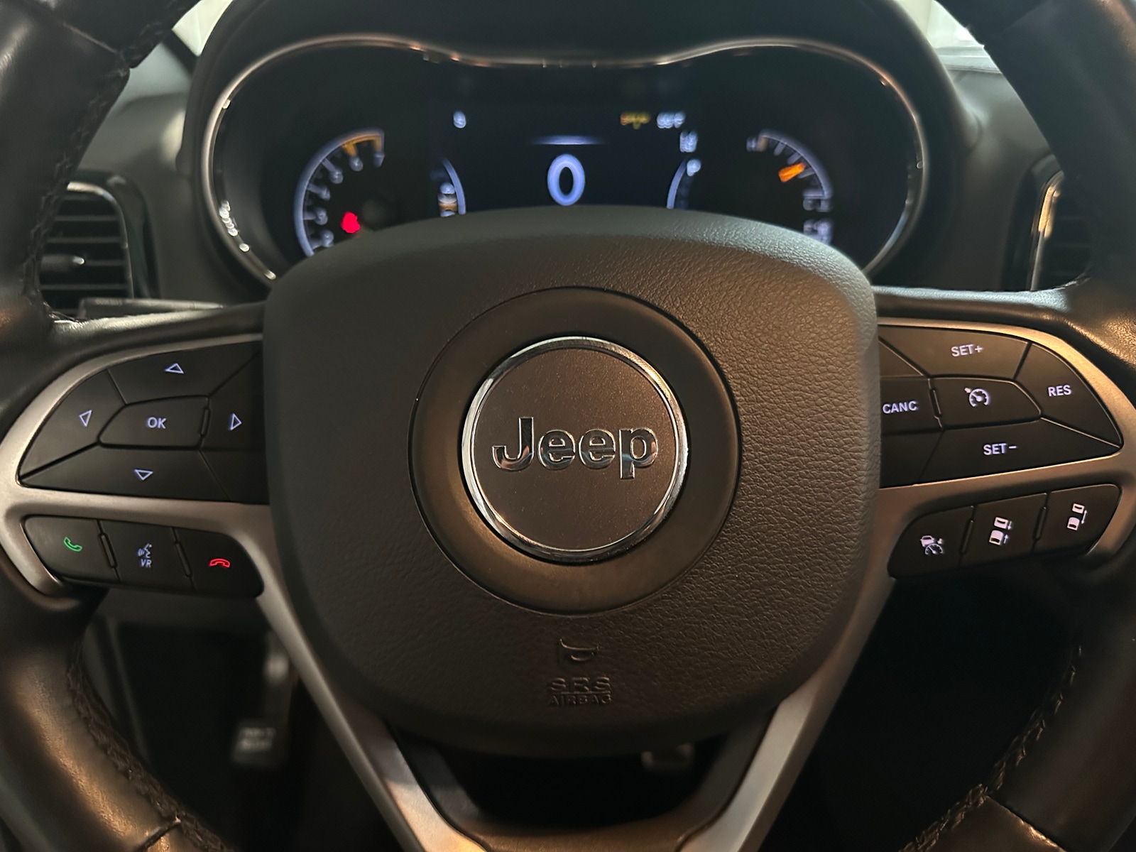 Thumbnail: 2019 Jeep Grand Cherokee - 4