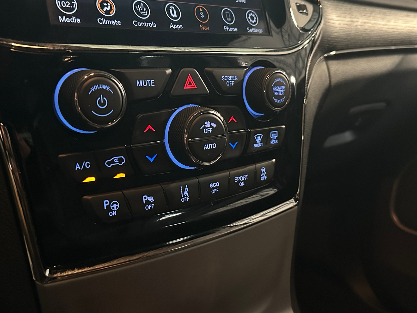 Thumbnail: 2019 Jeep Grand Cherokee - 3