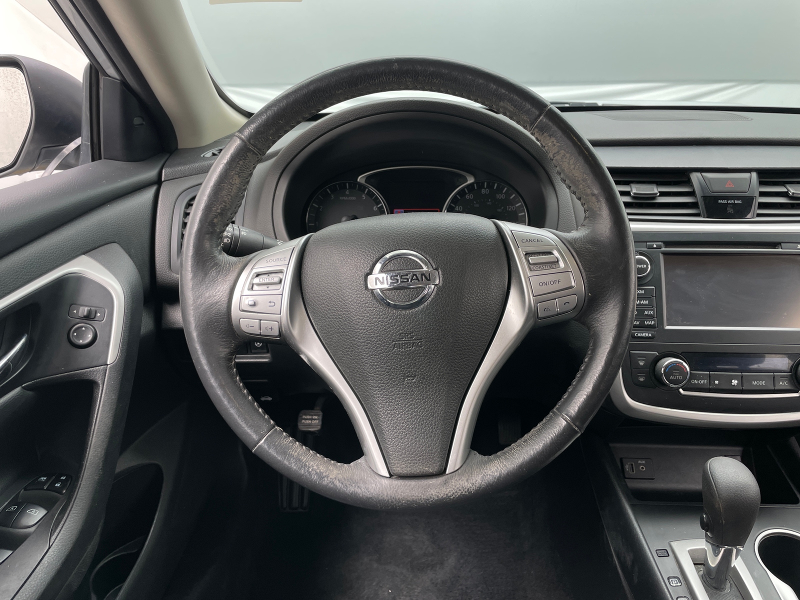 Thumbnail: 2017 Nissan Altima - 5