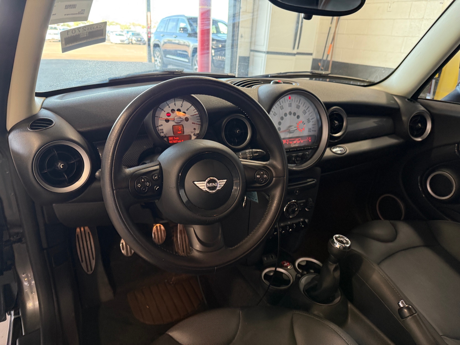 Thumbnail: 2013 MINI Cooper Hardtop - 2