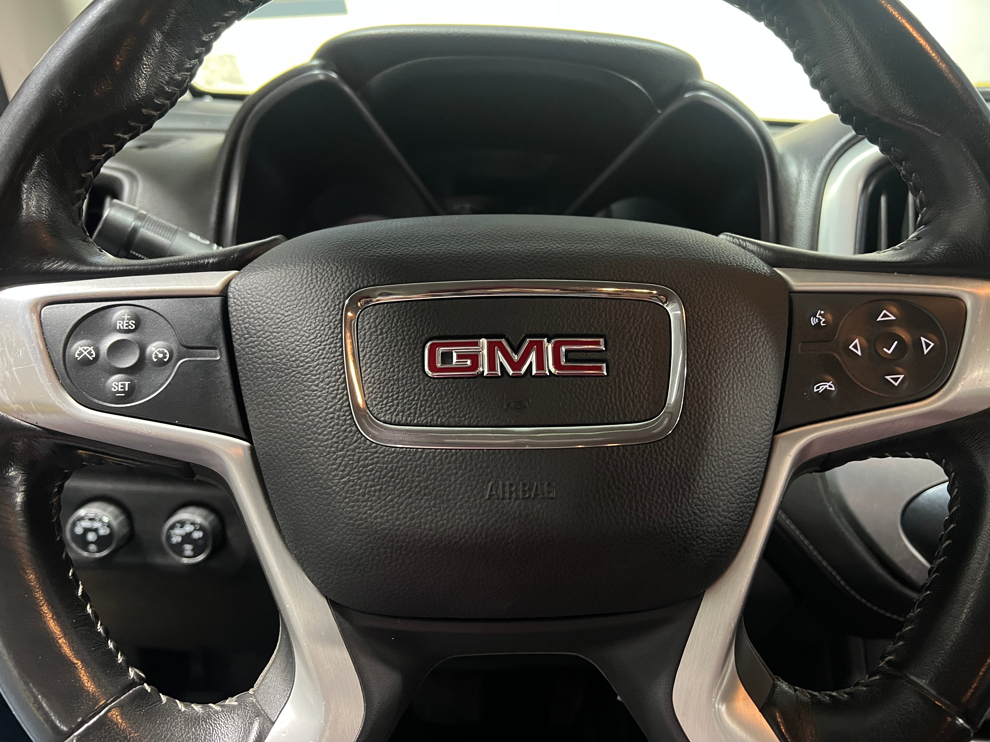 Thumbnail: 2016 GMC Canyon - 5
